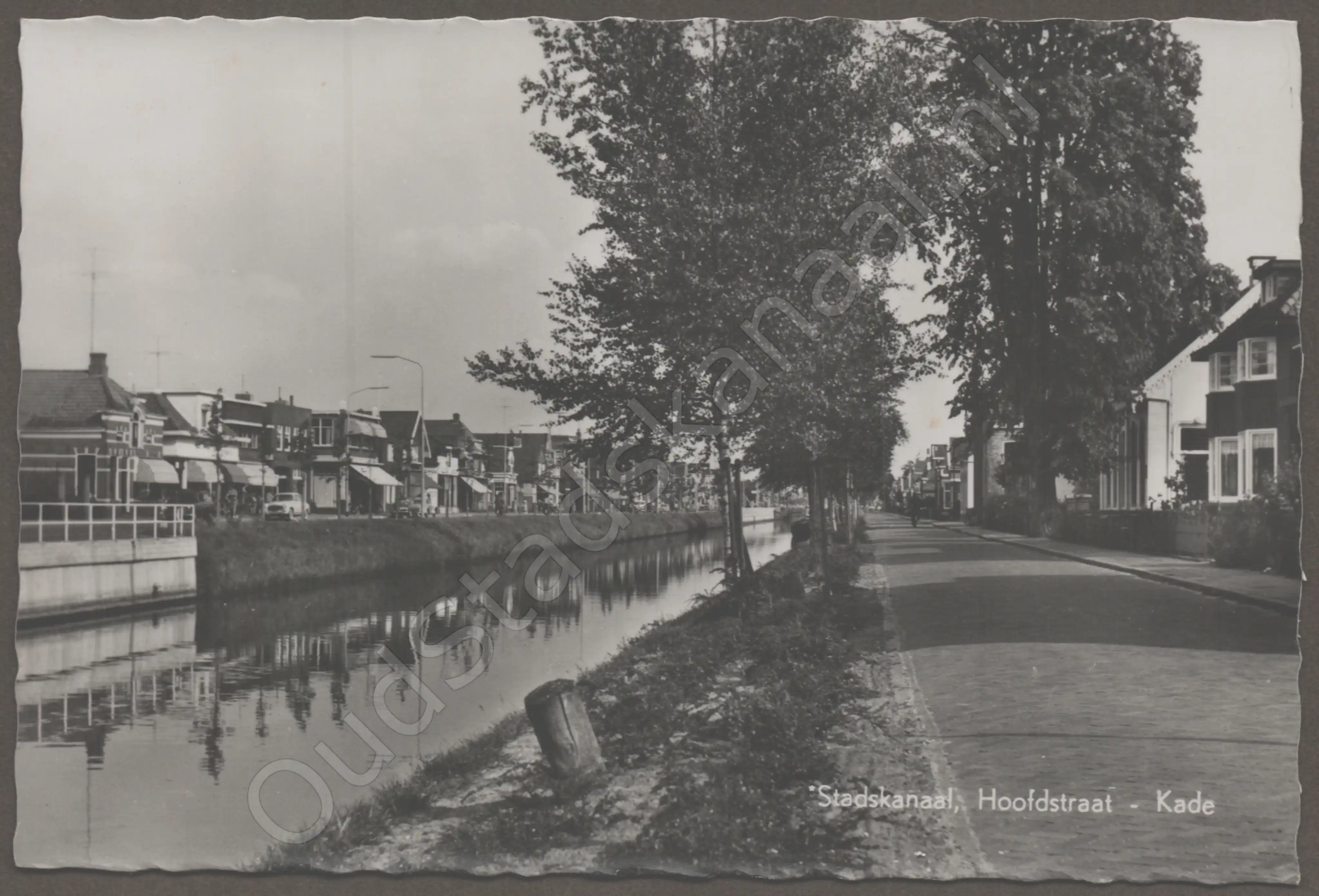 <span id='curid'>10358</span>~Stadskanaal, Hoofdstraat - Kade (&plusmn;1960)