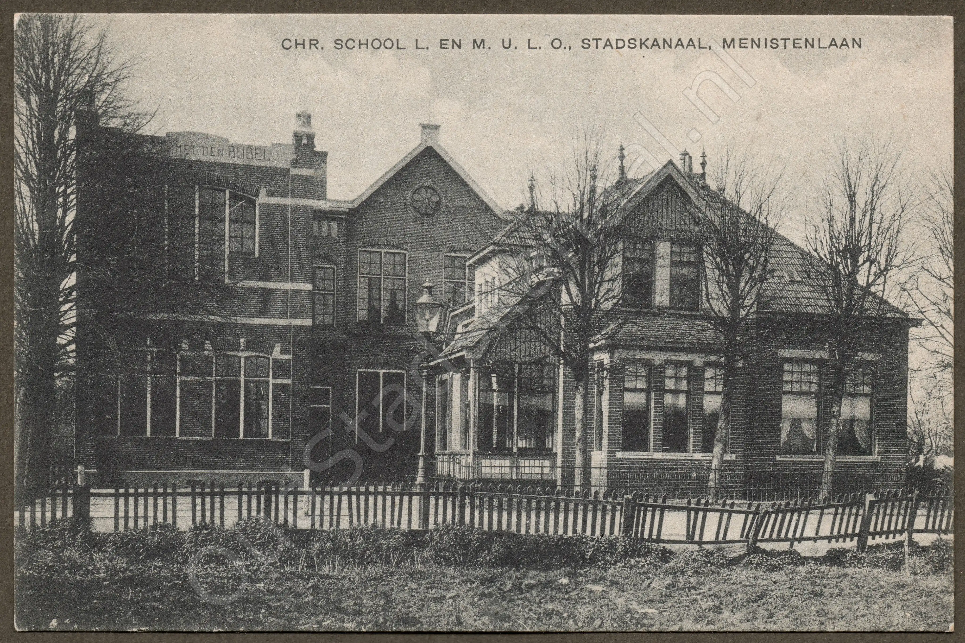 <span id='curid'>1468</span>~CHR. SCHOOL L. EN M. U. L. O., STADSKANAAL, MENISTENLAAN (&plusmn;1924)