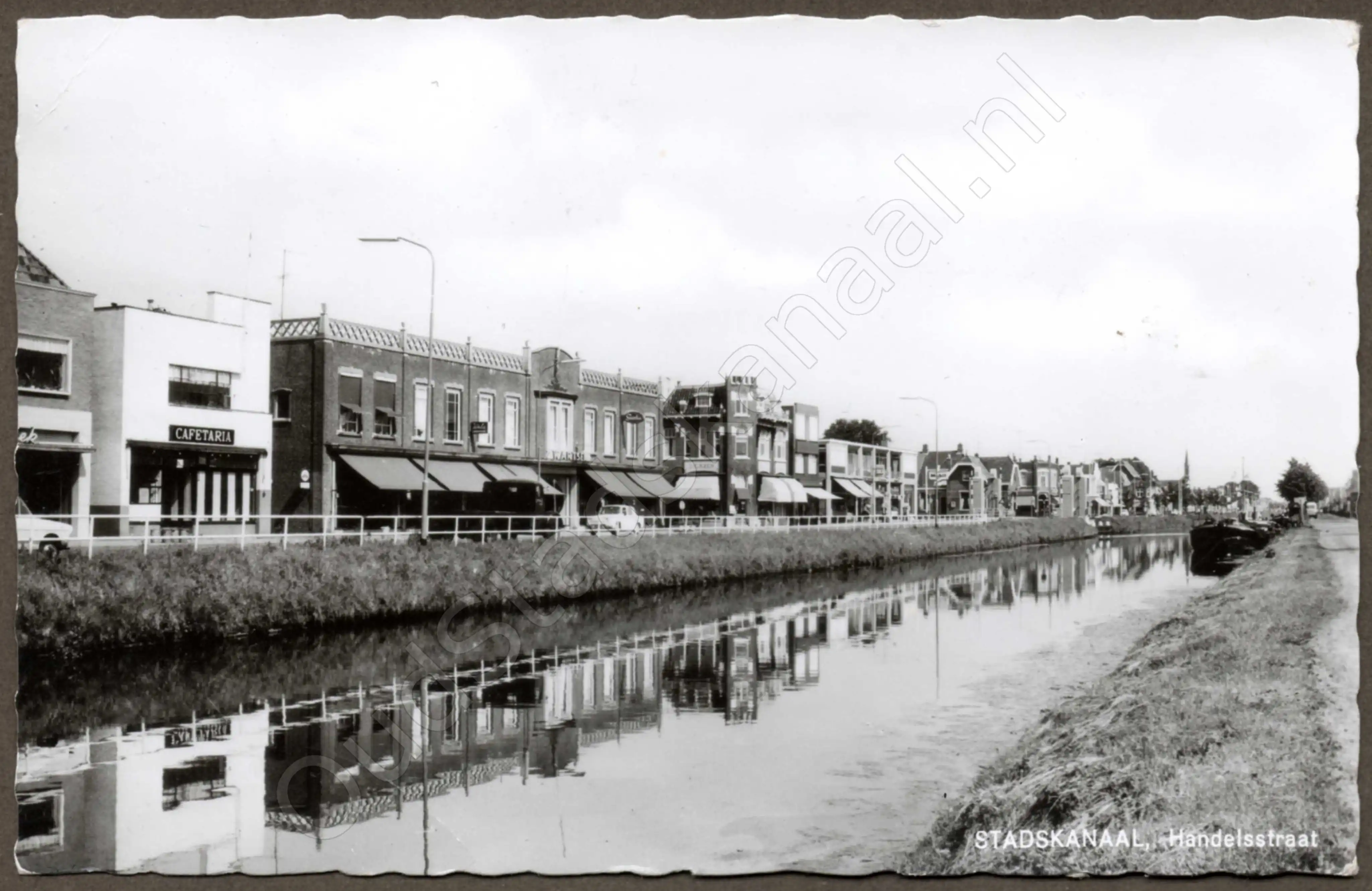 <span id='curid'>1668</span>~STADSKANAAL, Handelsstraat (&plusmn;1965)
