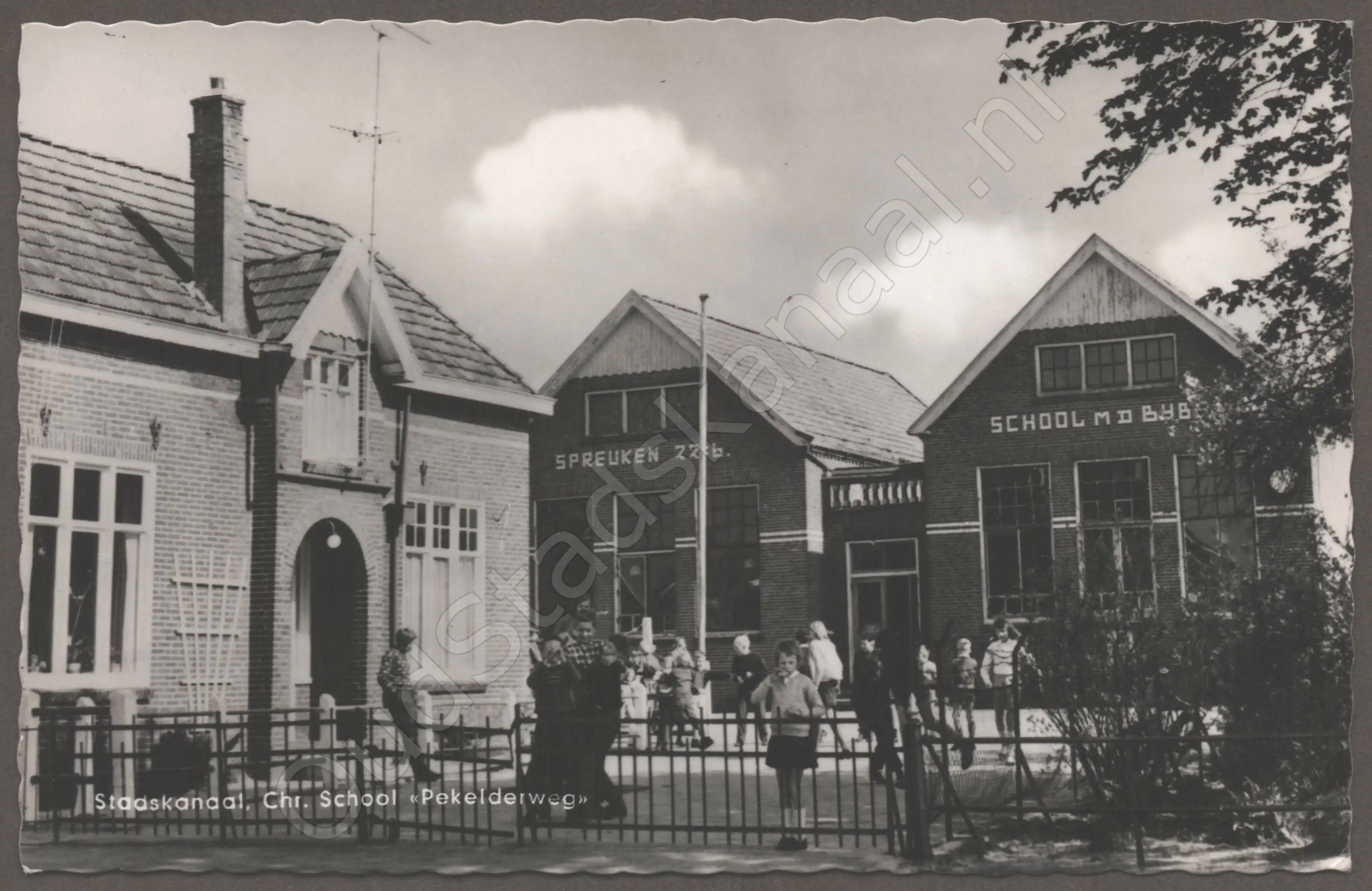 <span id='curid'>1728</span>~Stadskanaal. Chr. School "Pekelderweg" (&plusmn;1968)