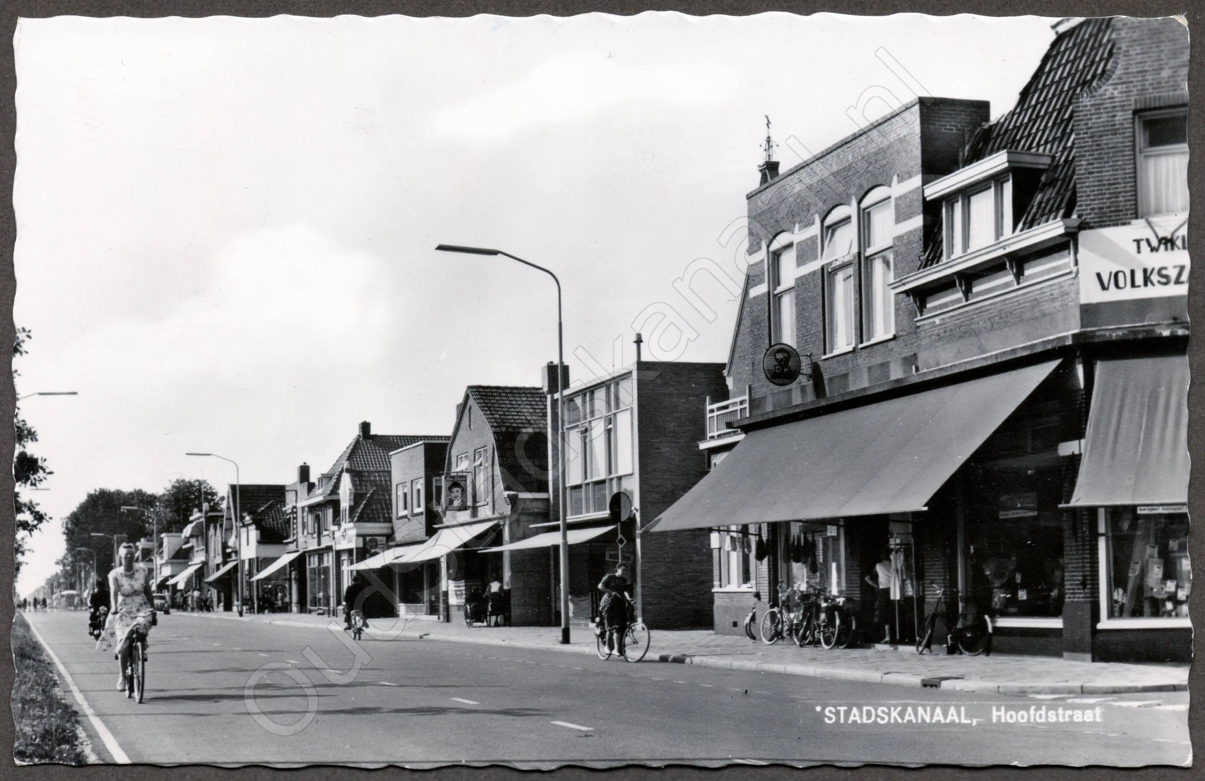 <span id='curid'>1813</span>~STADSKANAAL, Hoofdstraat (&plusmn;1960)