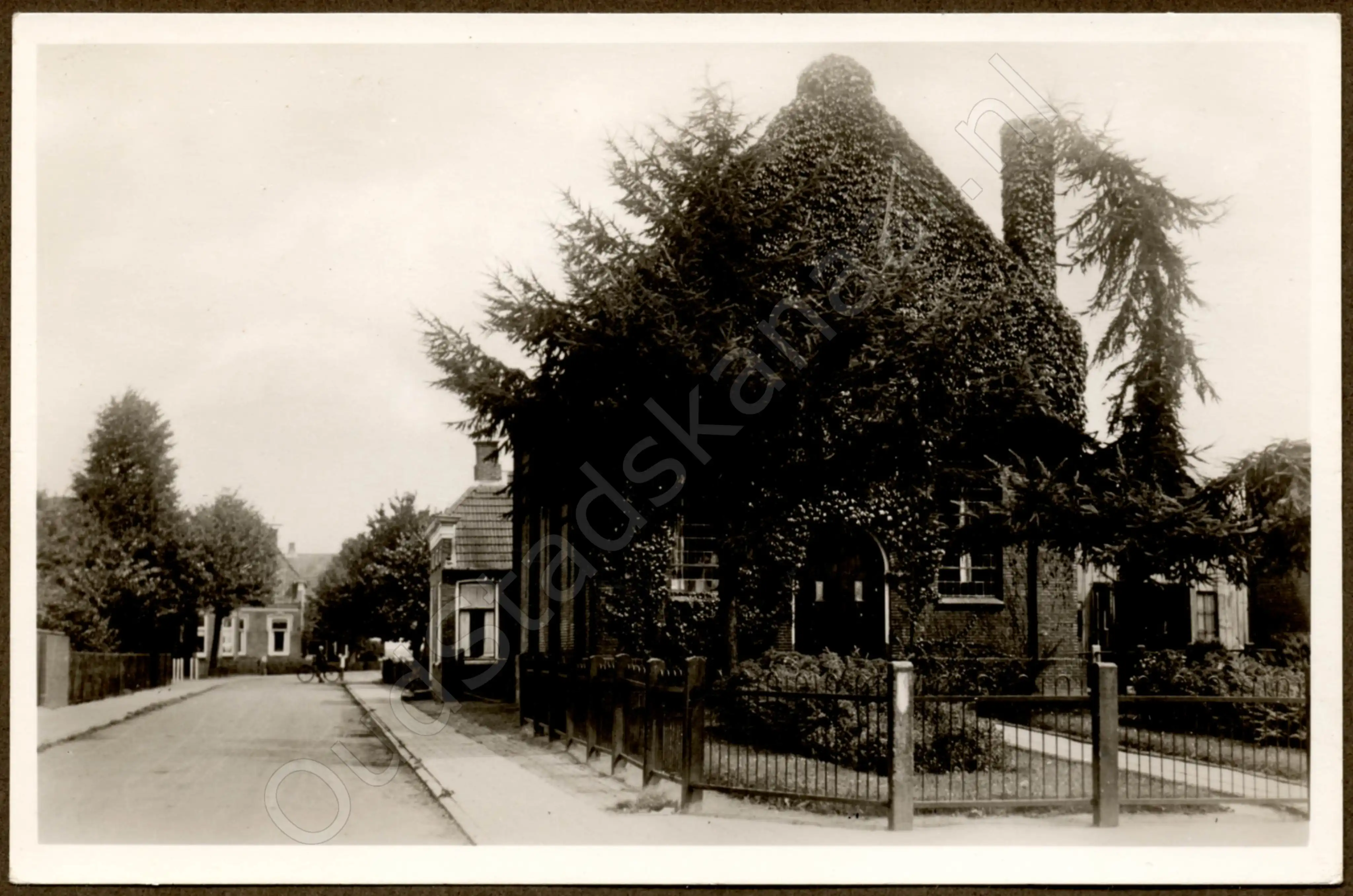 <span id='curid'>1980</span>~STADSKANAAL Mennistenkerk (&plusmn;1947)