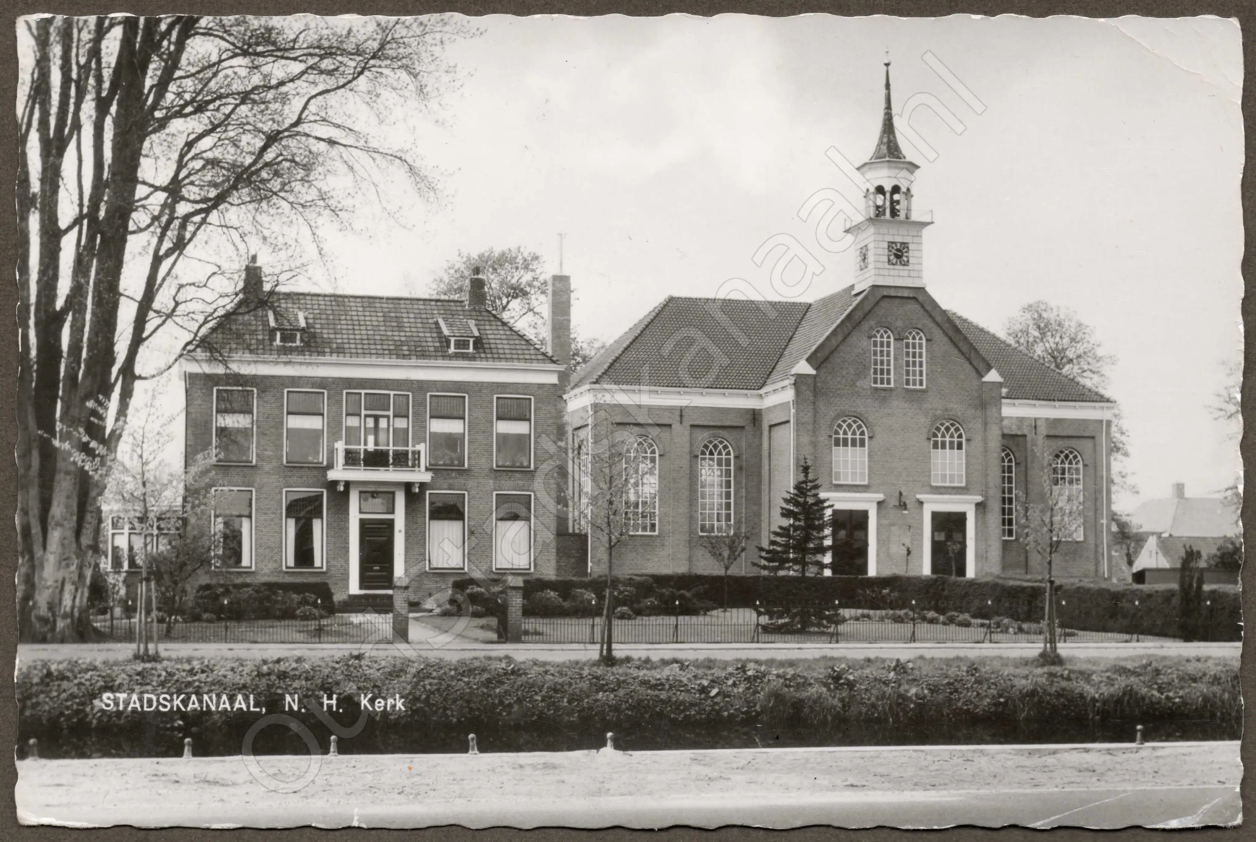<span id='curid'>2072</span>~STADSKANAAL, N. H. Kerk (&plusmn;1963)