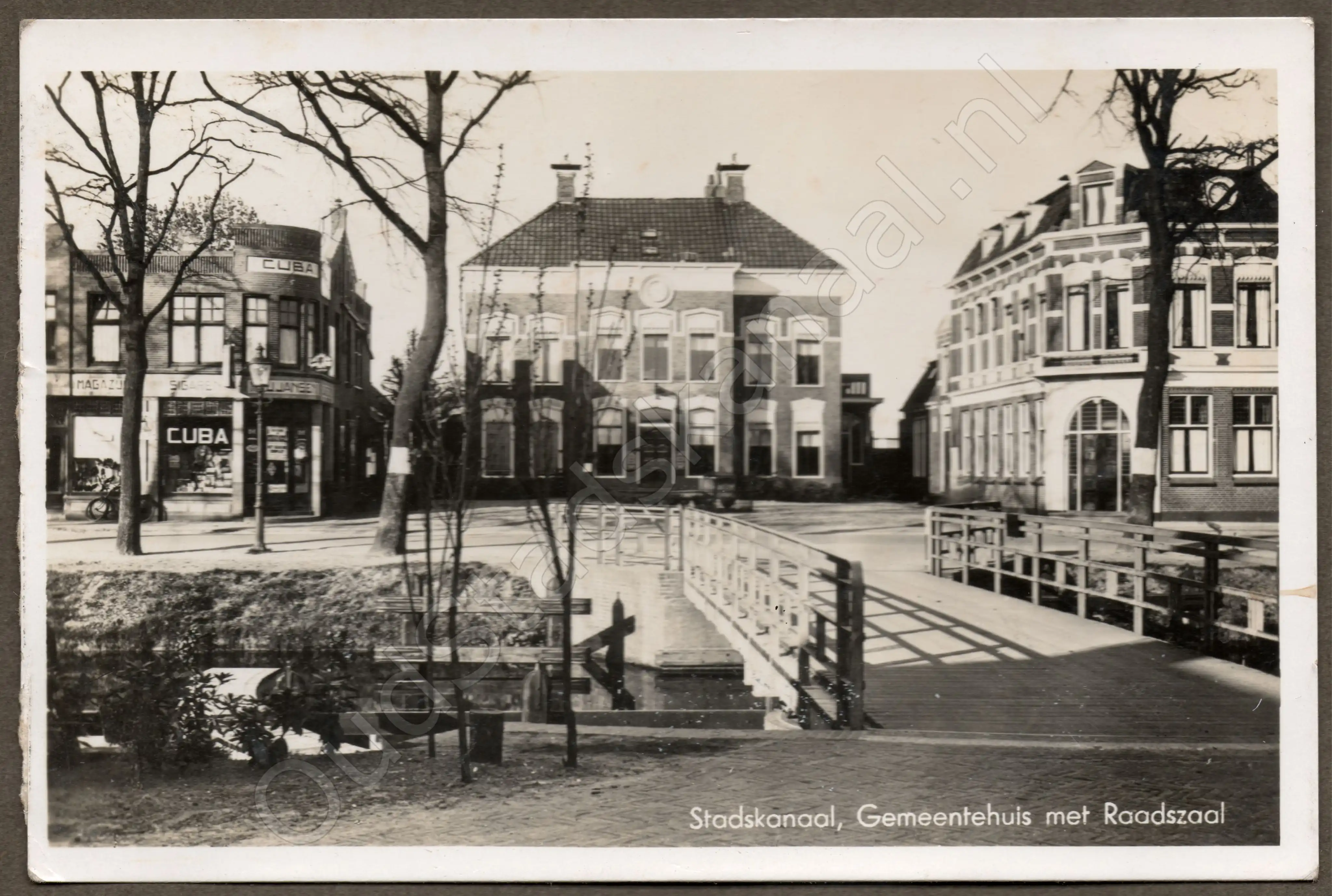 <span id='curid'>2292</span>~Stadskanaal, Gemeentehuis met Raadszaal (&plusmn;1945)