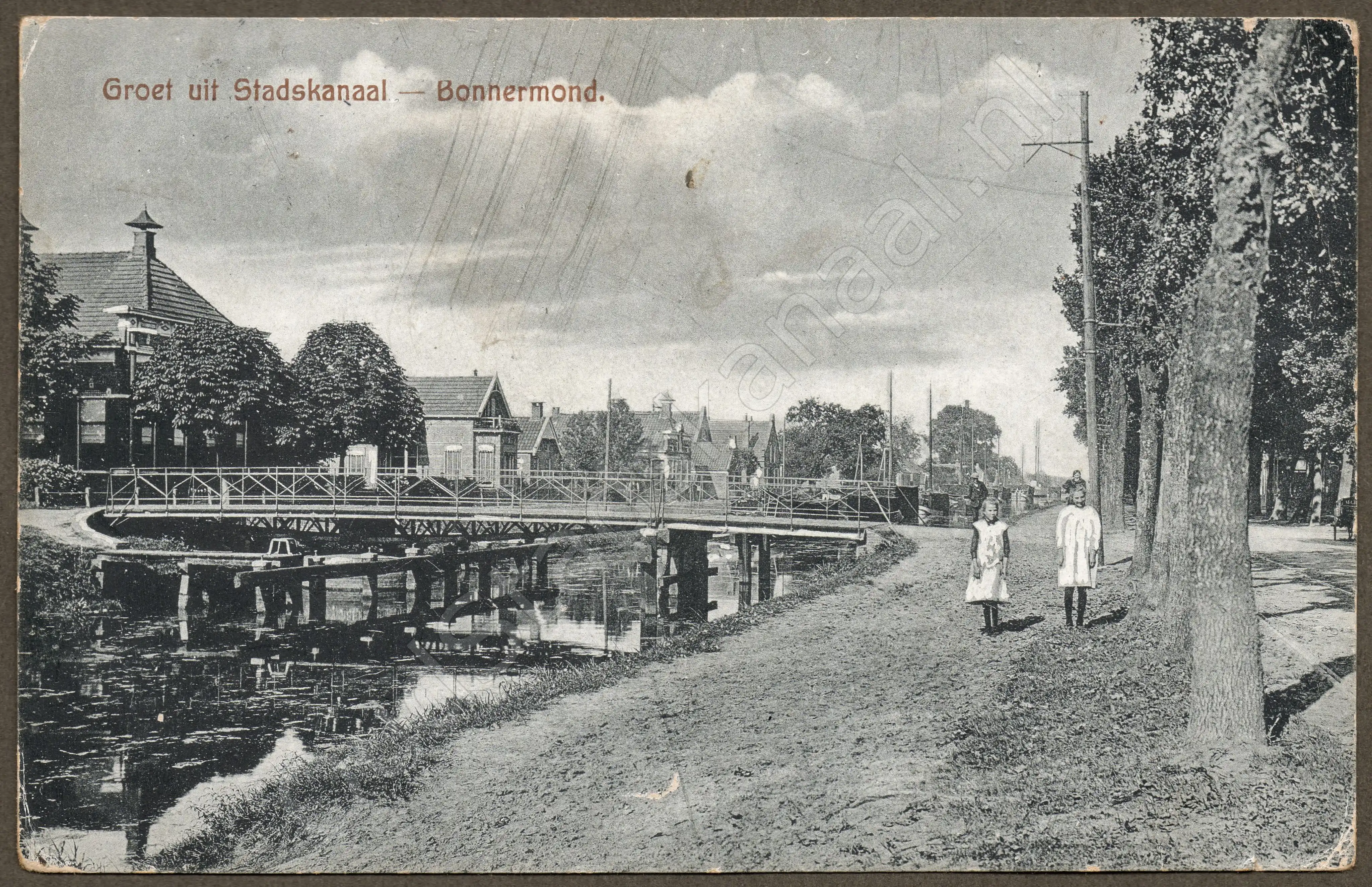 <span id='curid'>2383</span>~Groet uit Stadskanaal - Bonnermond. (&plusmn;1920)