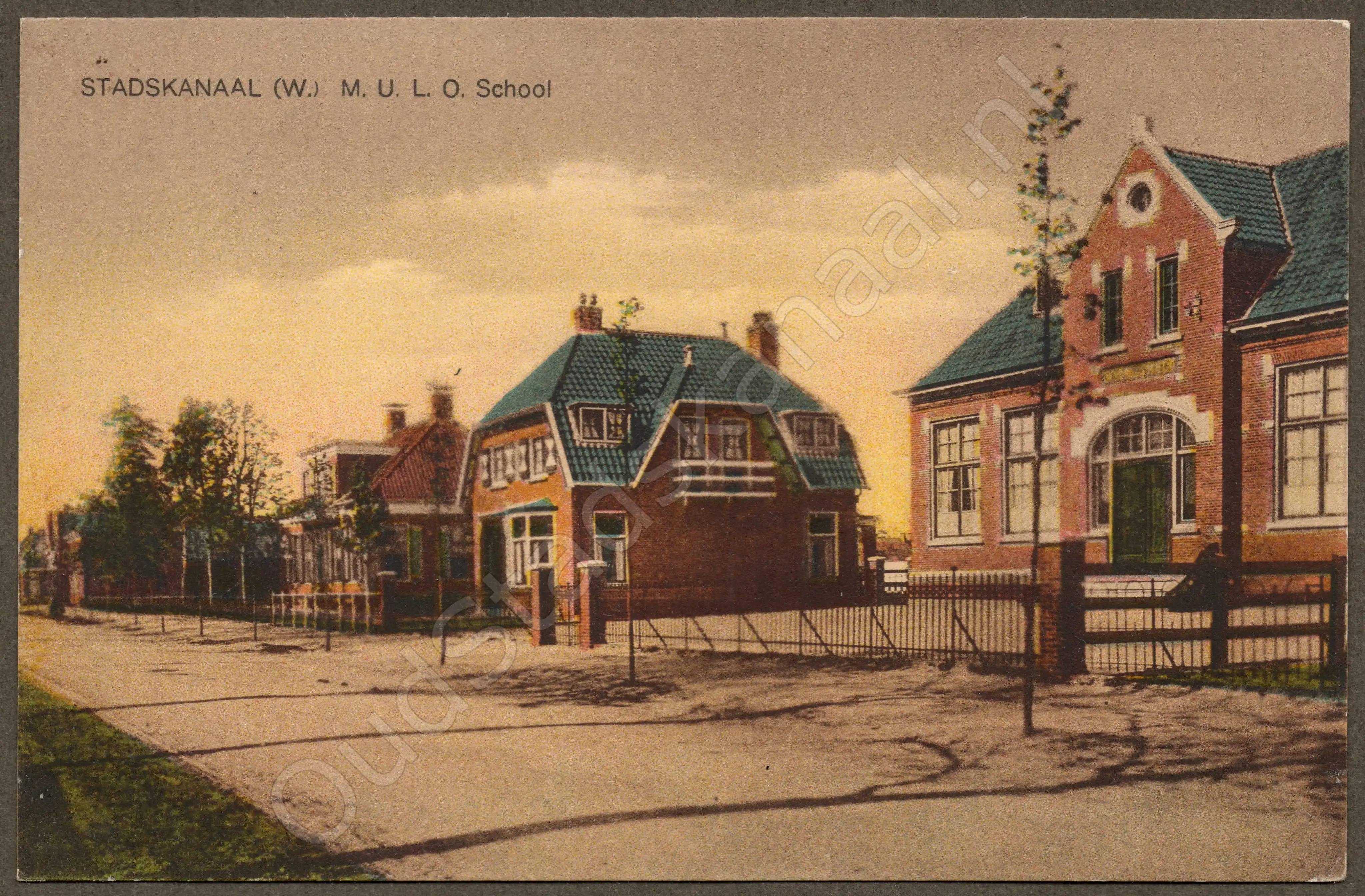 <span id='curid'>2387</span>~STADSKANAAL (W.) M.U.L.O. School (&plusmn;1924)