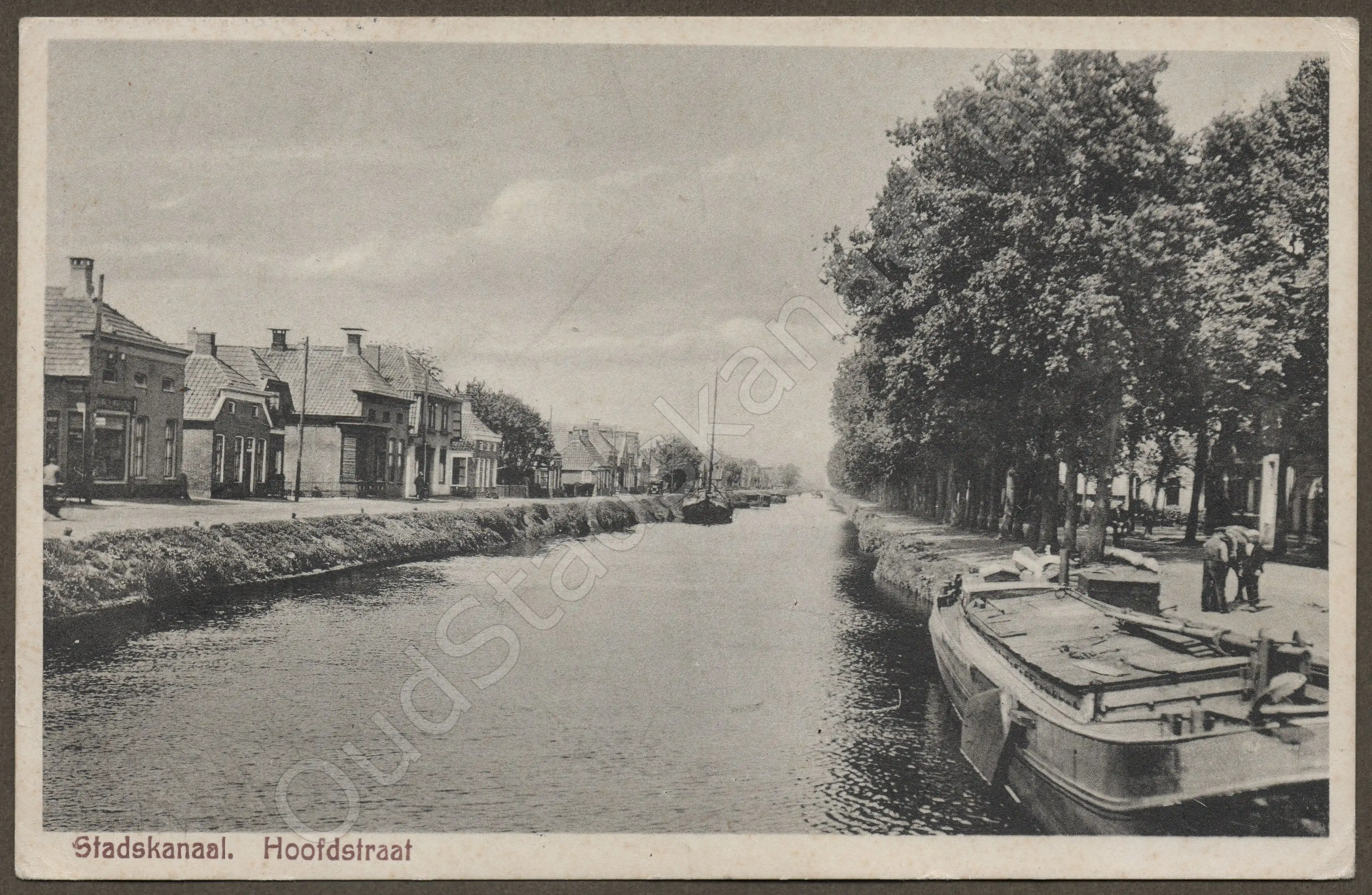 <span id='curid'>2433</span>~Stadskanaal. Hoofdstraat (&plusmn;1941)