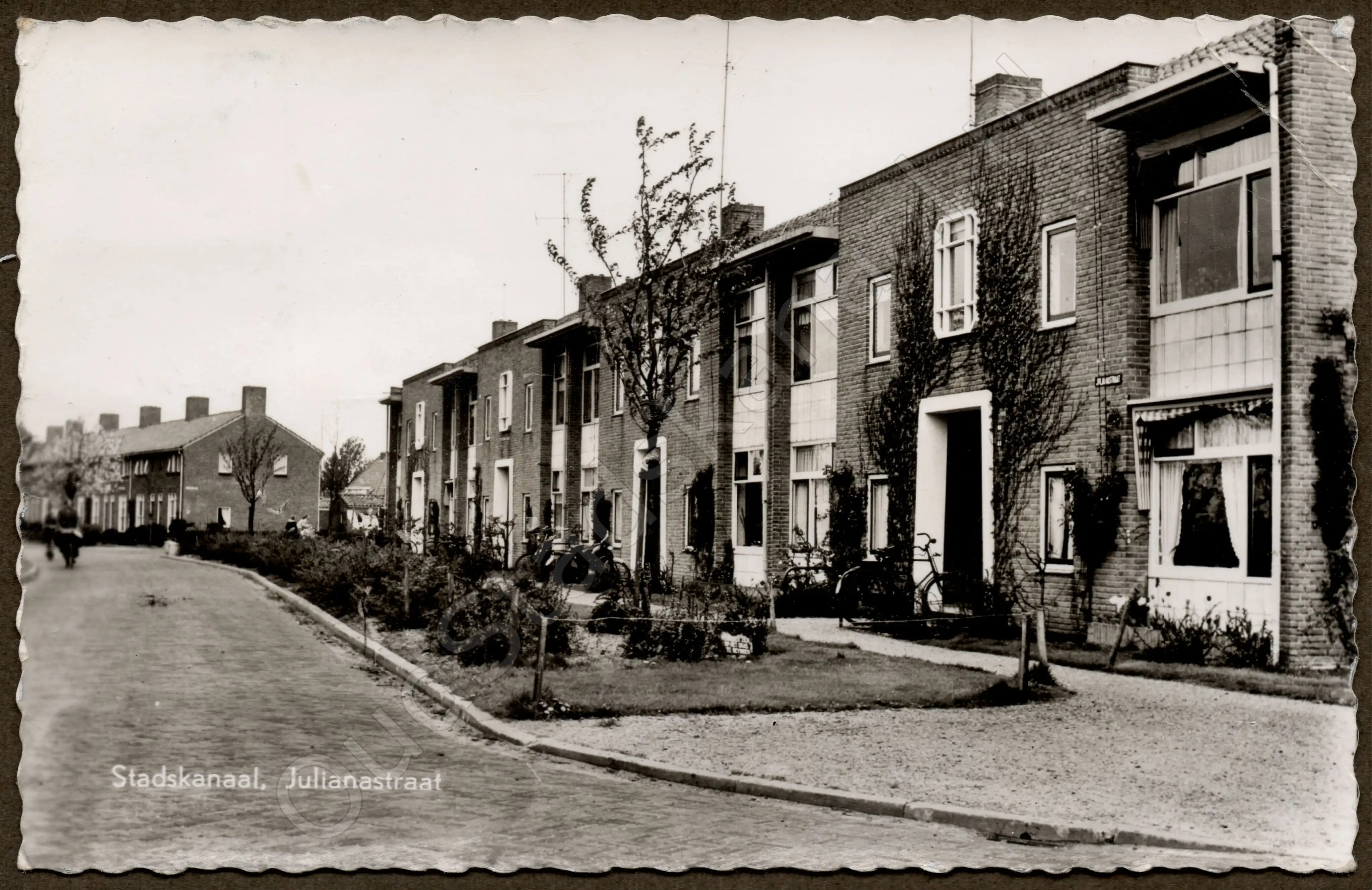 <span id='curid'>2459</span>~Stadskanaal, Julianastraat (&plusmn;1962)