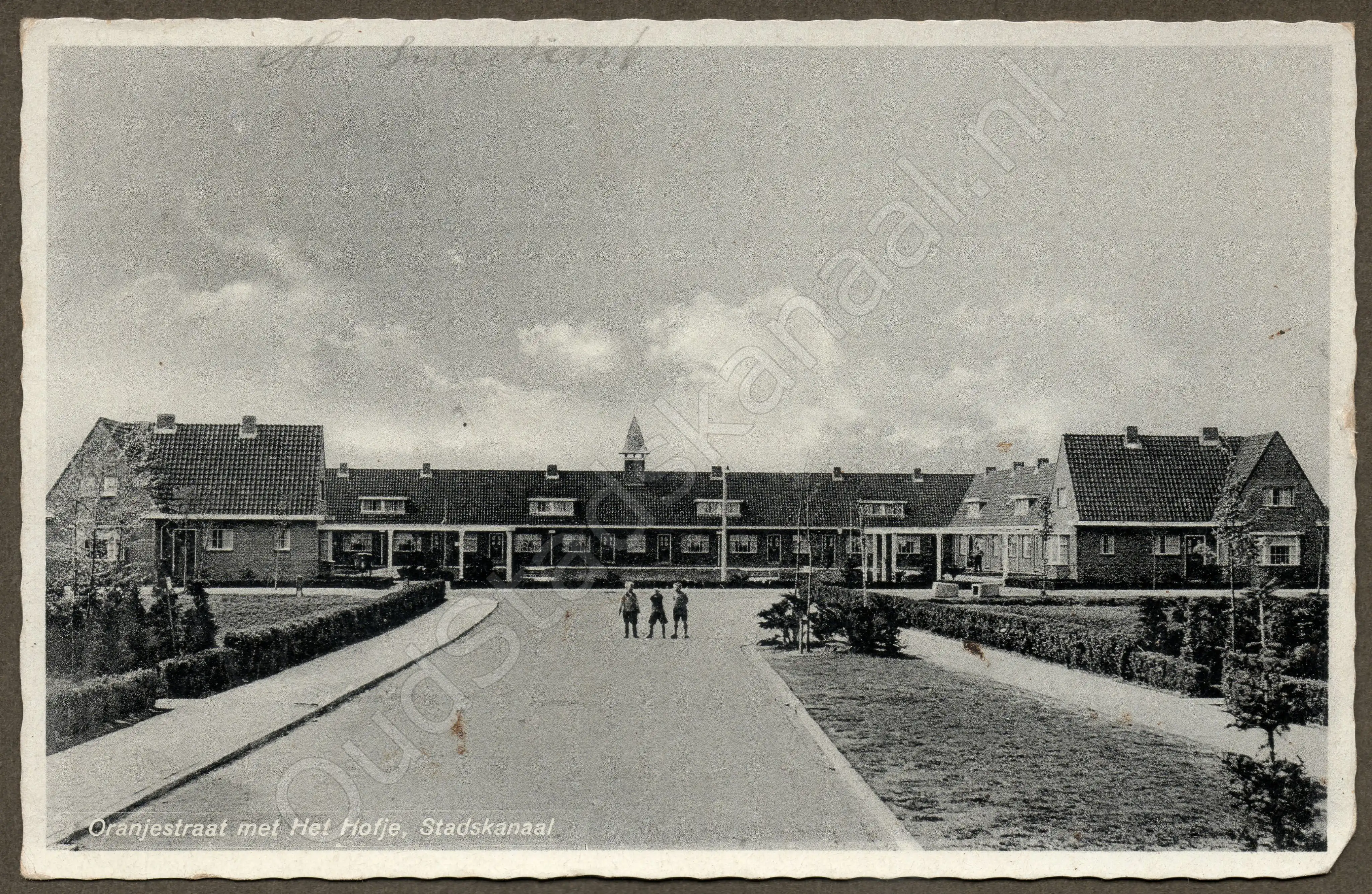 <span id='curid'>2510</span>~Oranjestraat met Het Hofje, Stadskanaal (&plusmn;1938)
