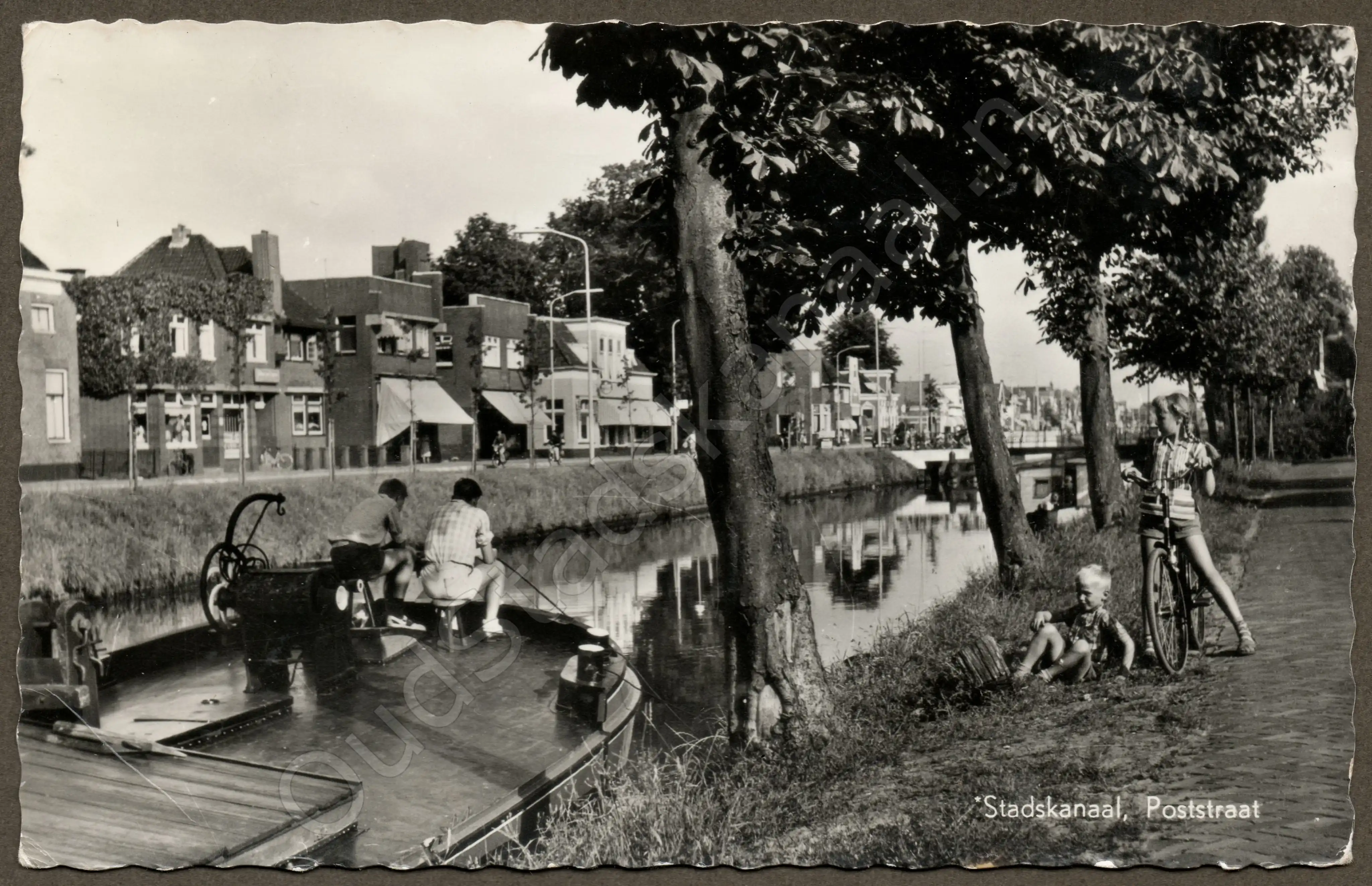 <span id='curid'>2513</span>~Stadskanaal, Poststraat (&plusmn;1960)