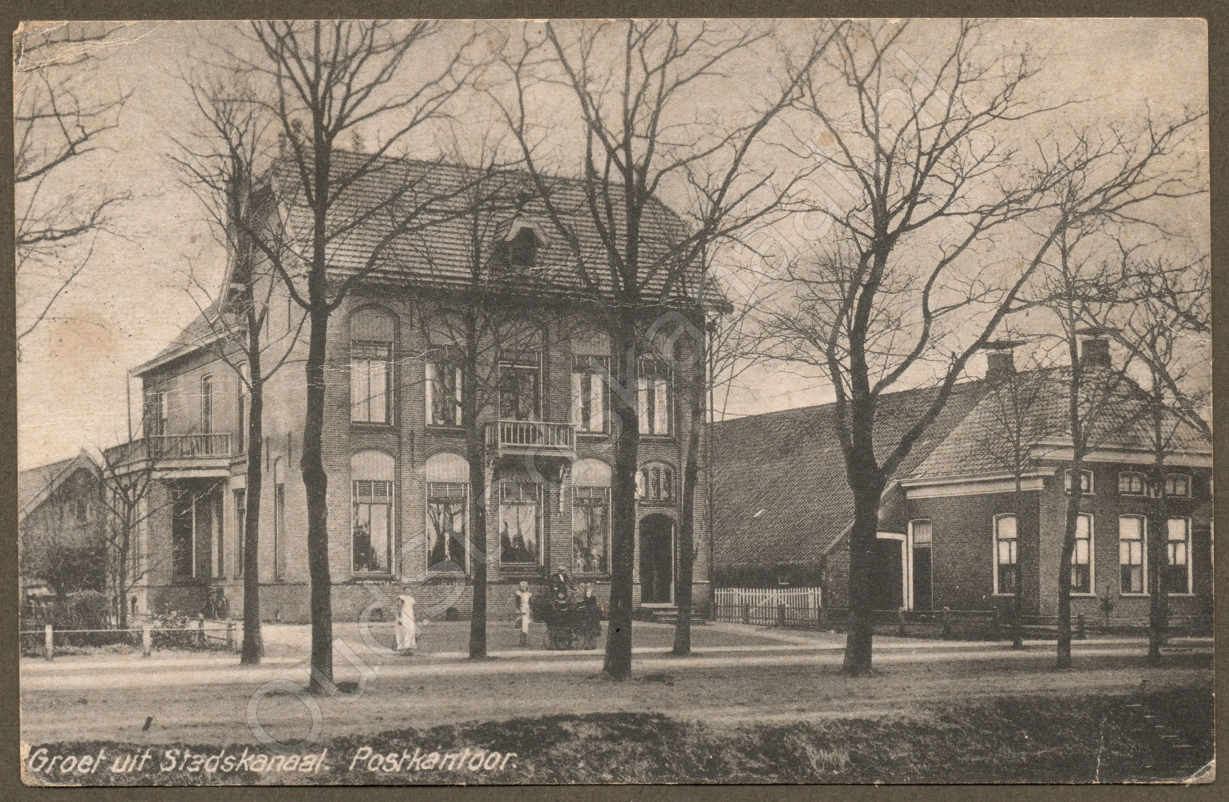 <span id='curid'>2548</span>~Groet uit Stadskanaal. Postkantoor. (&plusmn;1919)