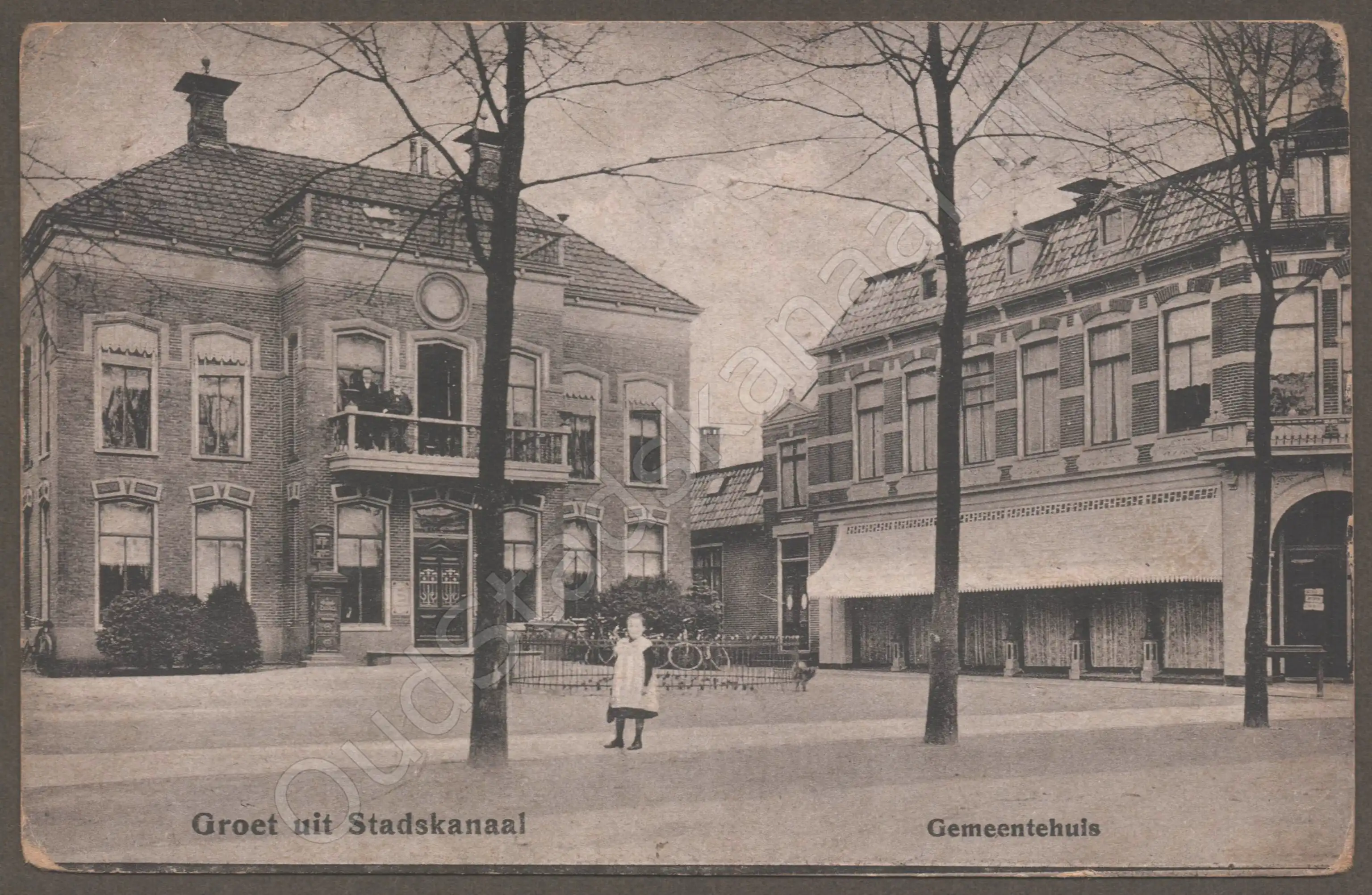 <span id='curid'>3000</span>~Groet uit Stadskanaal - Gemeentehuis (&plusmn;1919)