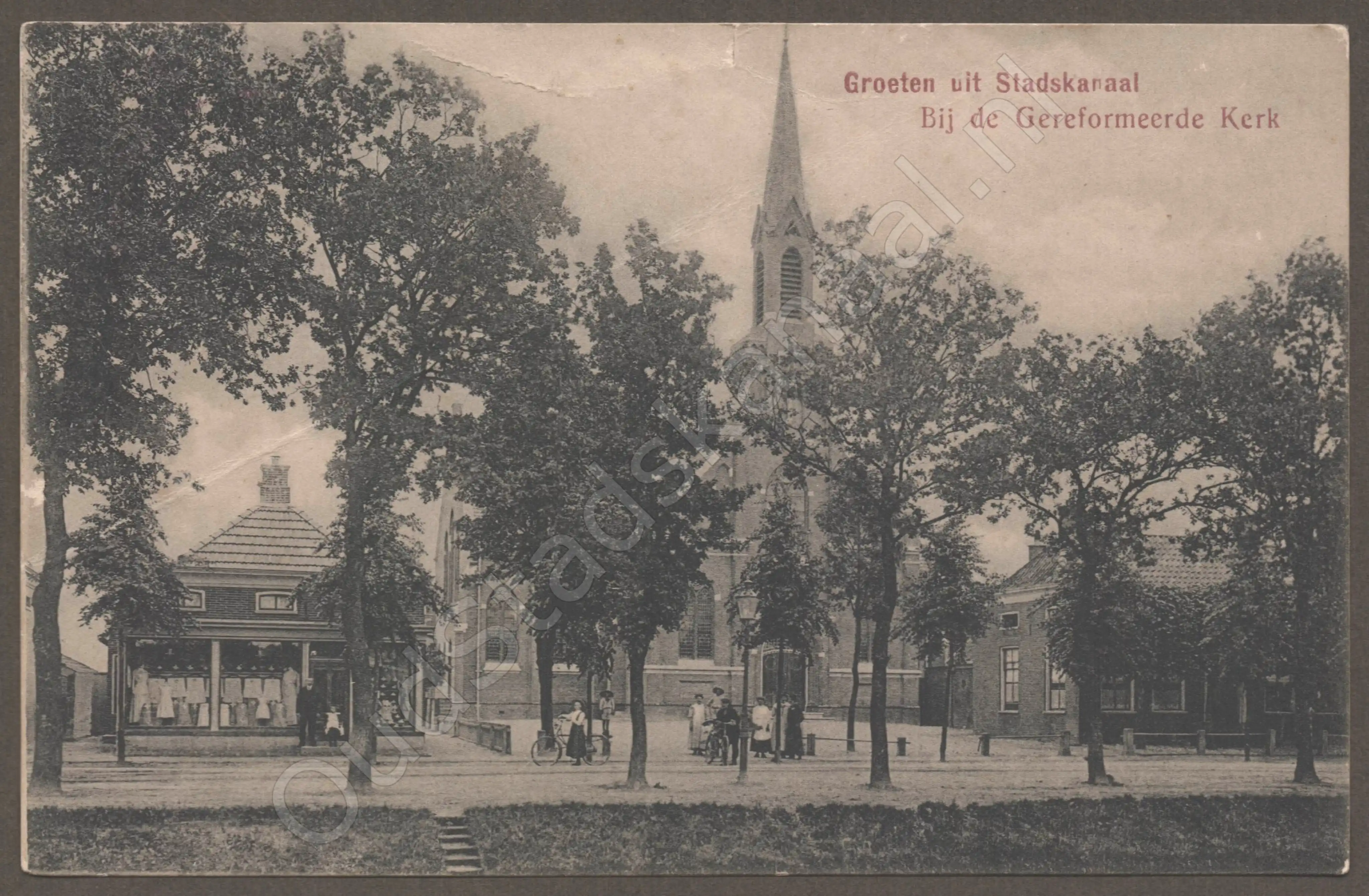 <span id='curid'>3009</span>~Groeten uit Stadskanaal - Bij de Gereformeerde Kerk (&plusmn;1910)