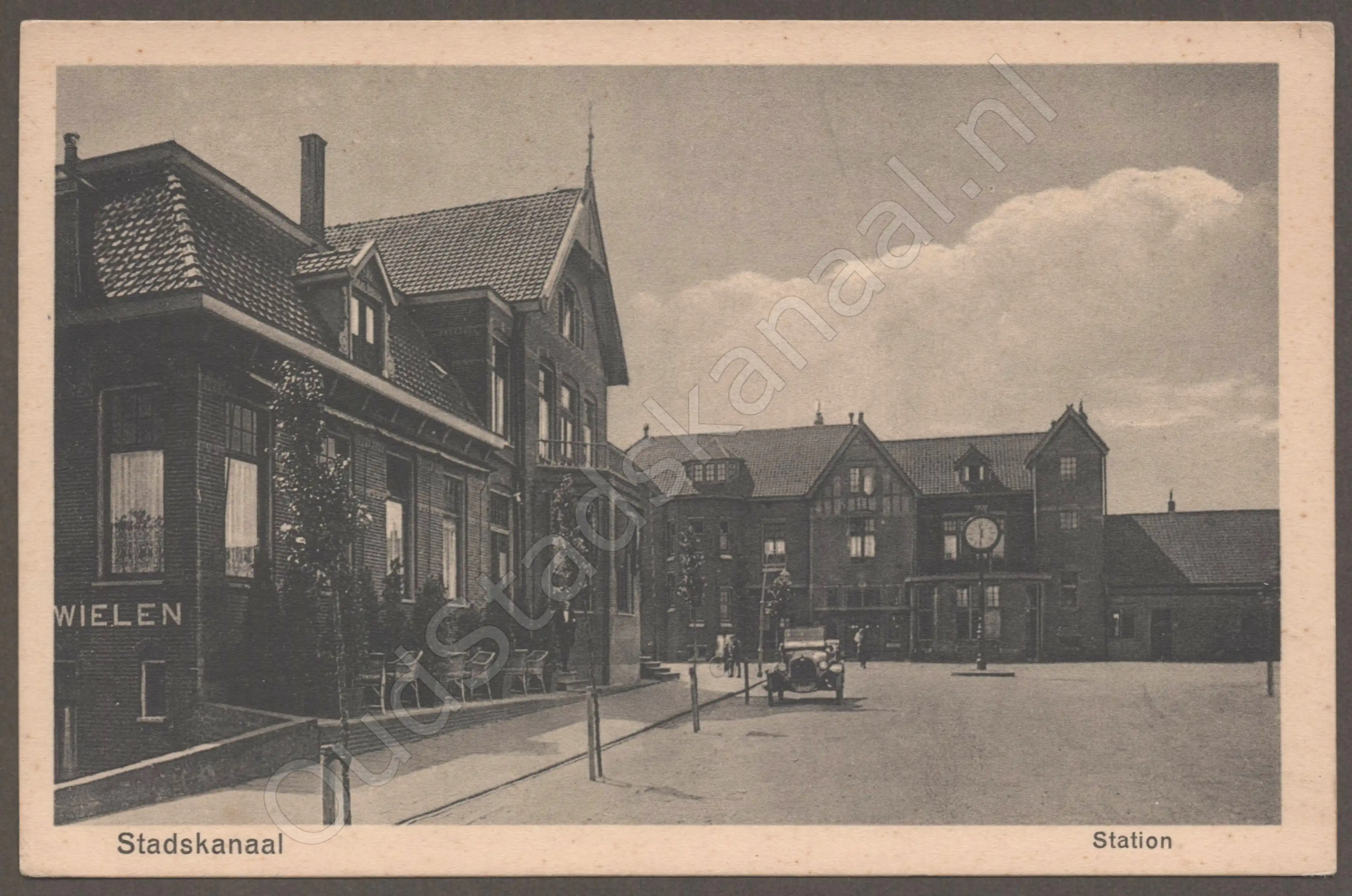 <span id='curid'>3033</span>~Stadskanaal - Station (&plusmn;1929)