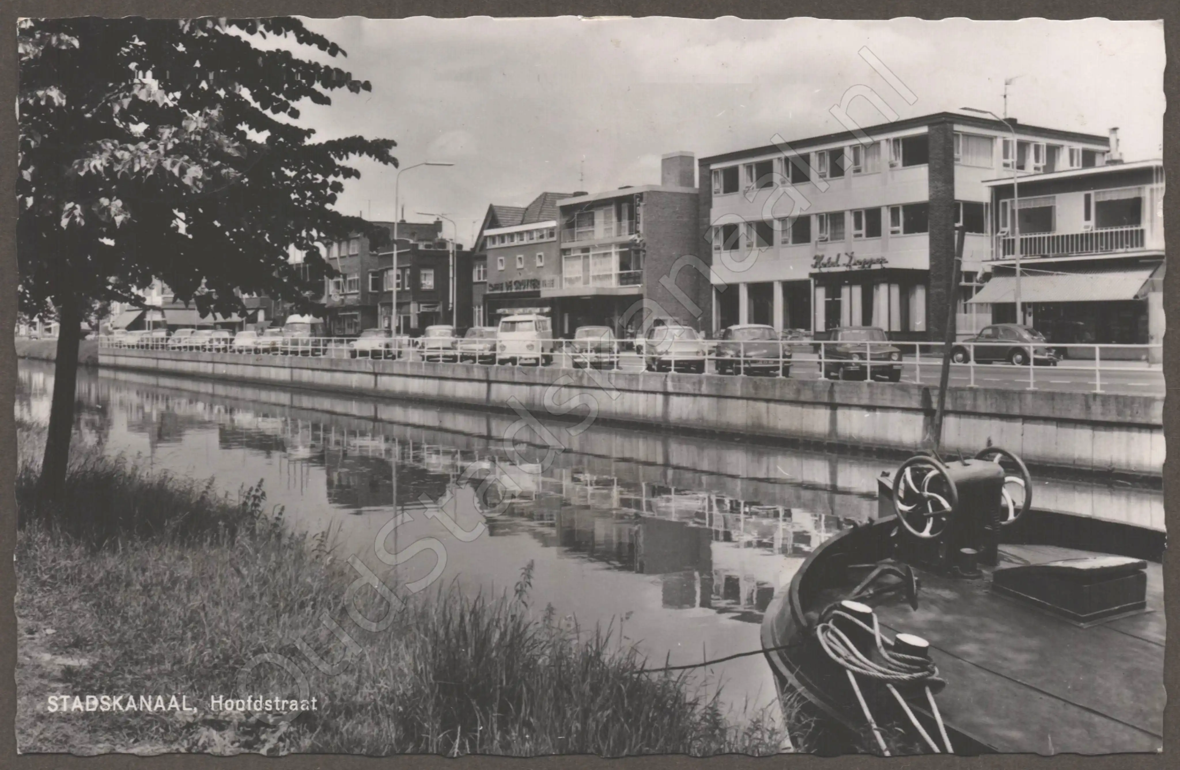<span id='curid'>3572</span>~STADSKANAAL, Hoofdstraat (&plusmn;1965)