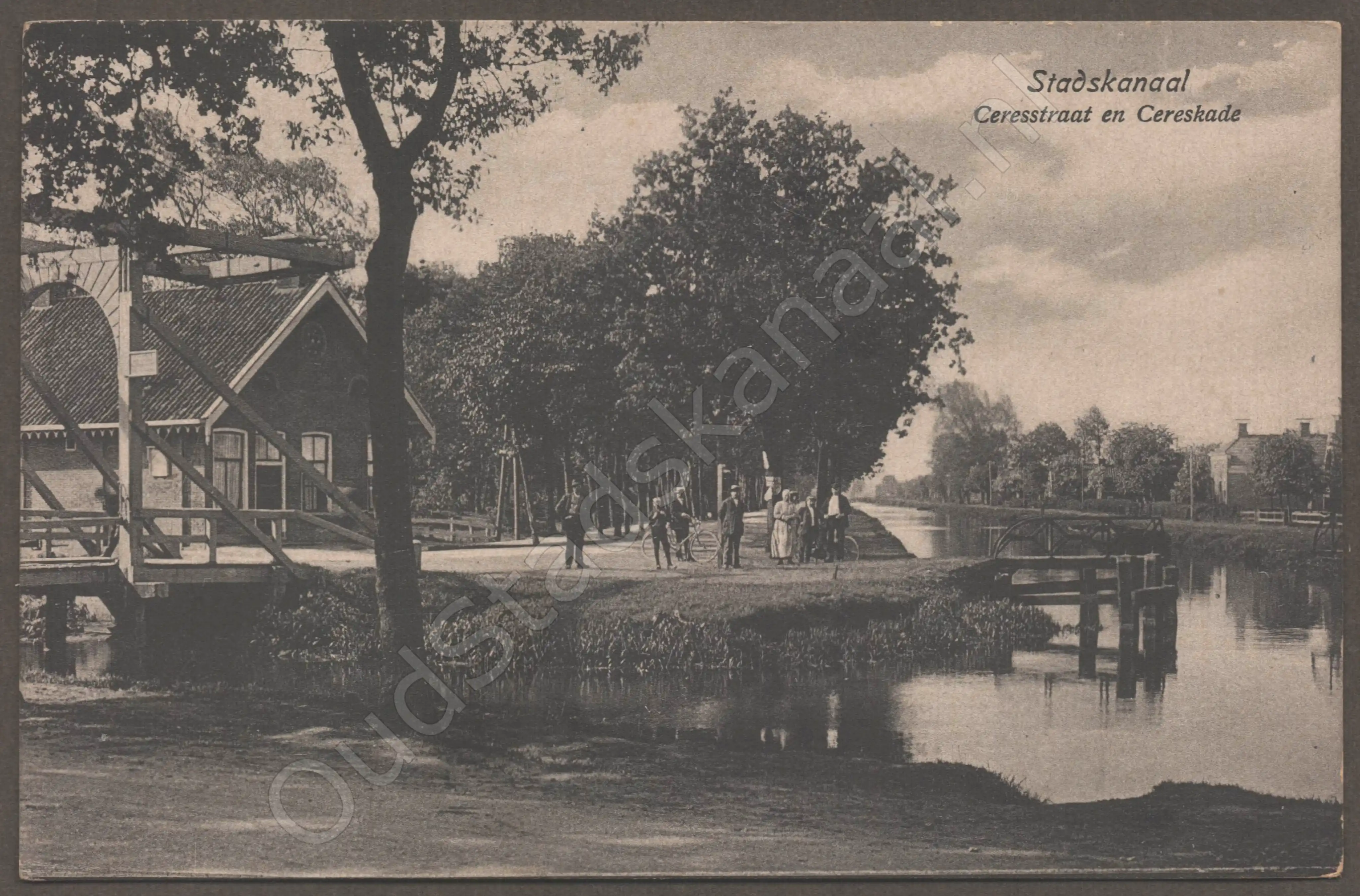 <span id='curid'>3629</span>~Stadskanaal - Ceresstraat en Cereskade (&plusmn;1935)