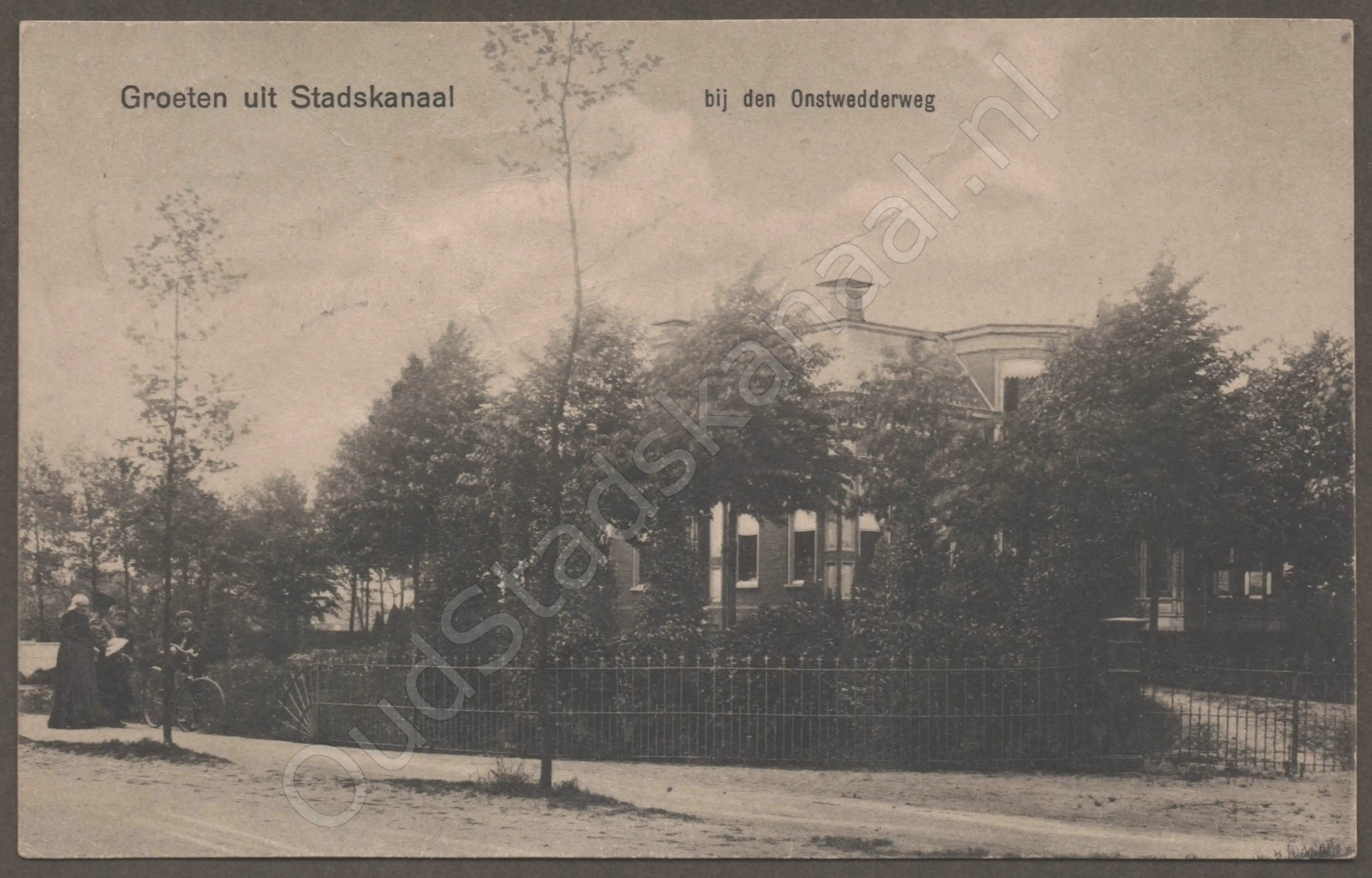 <span id='curid'>3711</span>~Groeten uit Stadskanaal - bij den Onstwedderweg (&plusmn;1911)