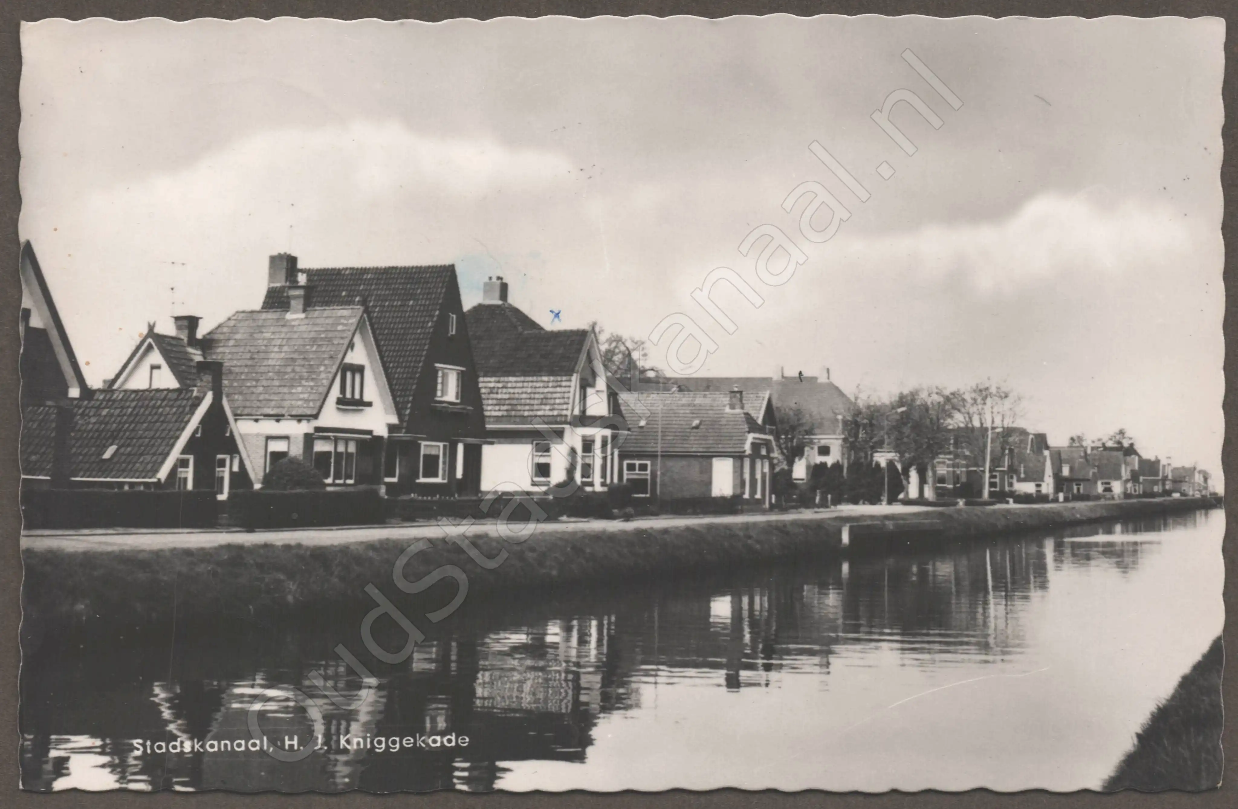 <span id='curid'>3712</span>~Stadskanaal, H. J. Kniggekade (&plusmn;1968)