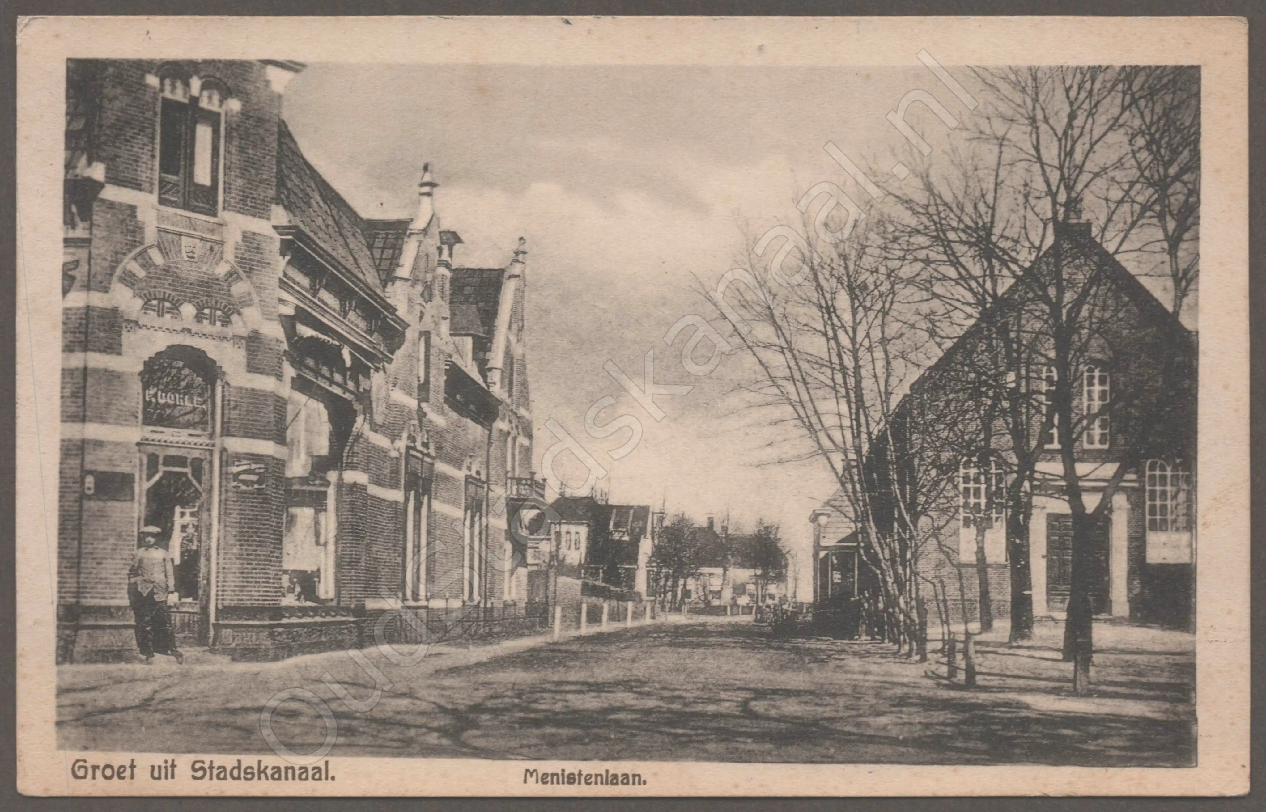 <span id='curid'>4388</span>~Groet uit Stadskanaal. - Menistenlaan. (&plusmn;1927)