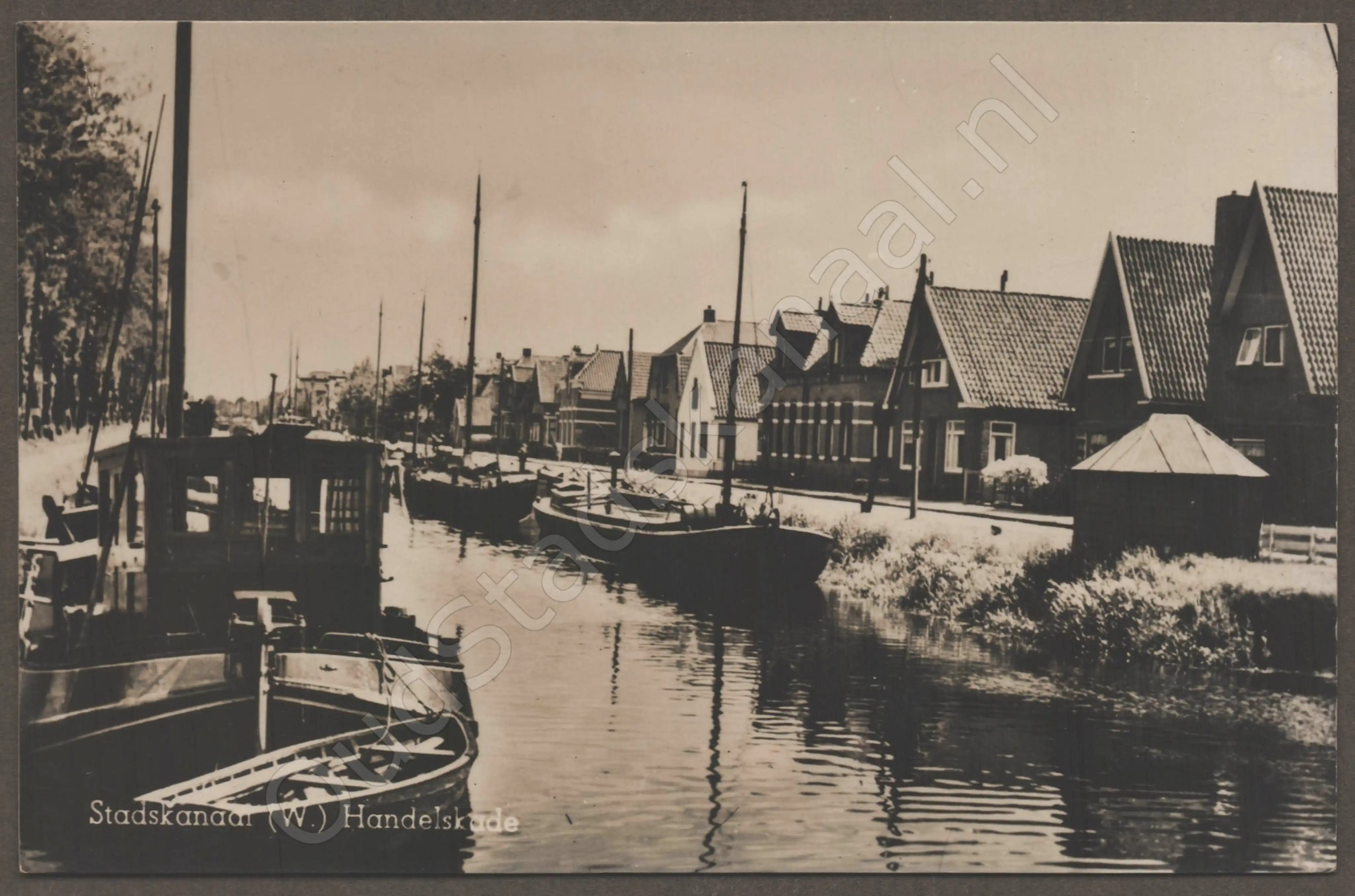 <span id='curid'>4677</span>~Stadskanaal (W.) Handelskade (&plusmn;1949)