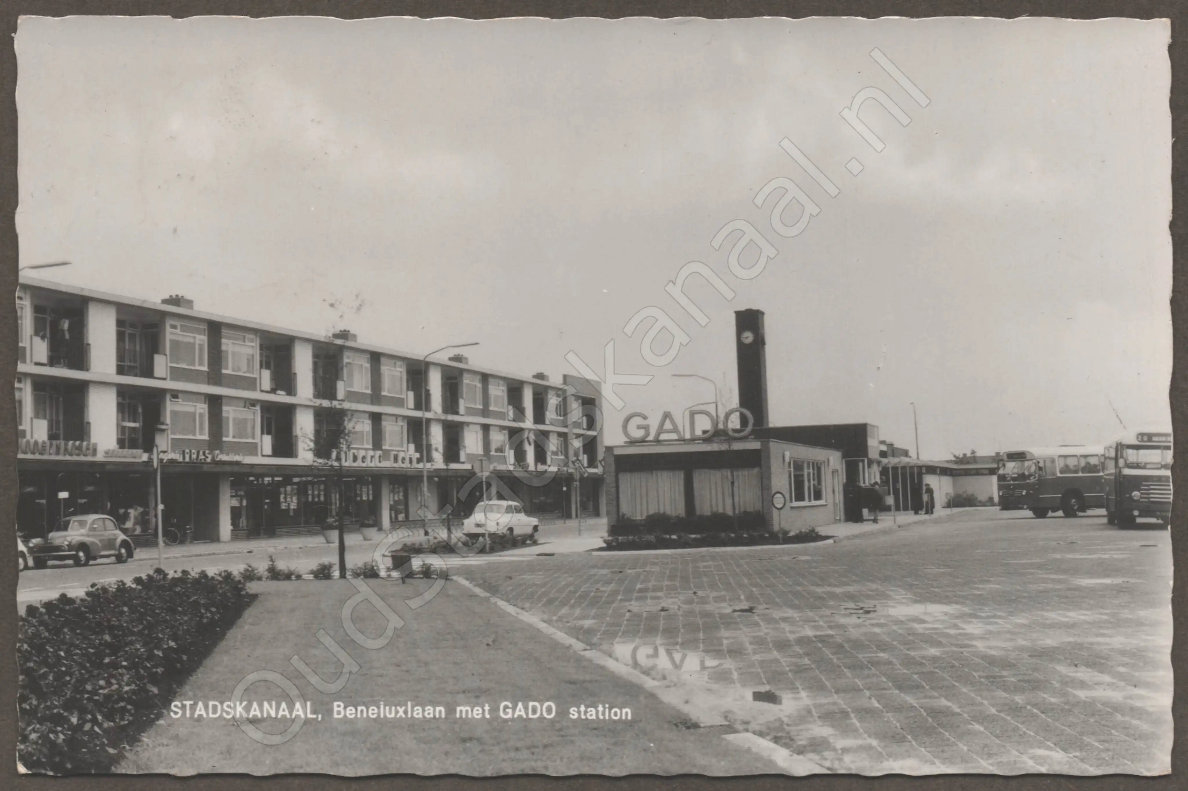 <span id='curid'>5080</span>~STADSKANAAL, Beneluxlaan met GADO station (&plusmn;1965)
