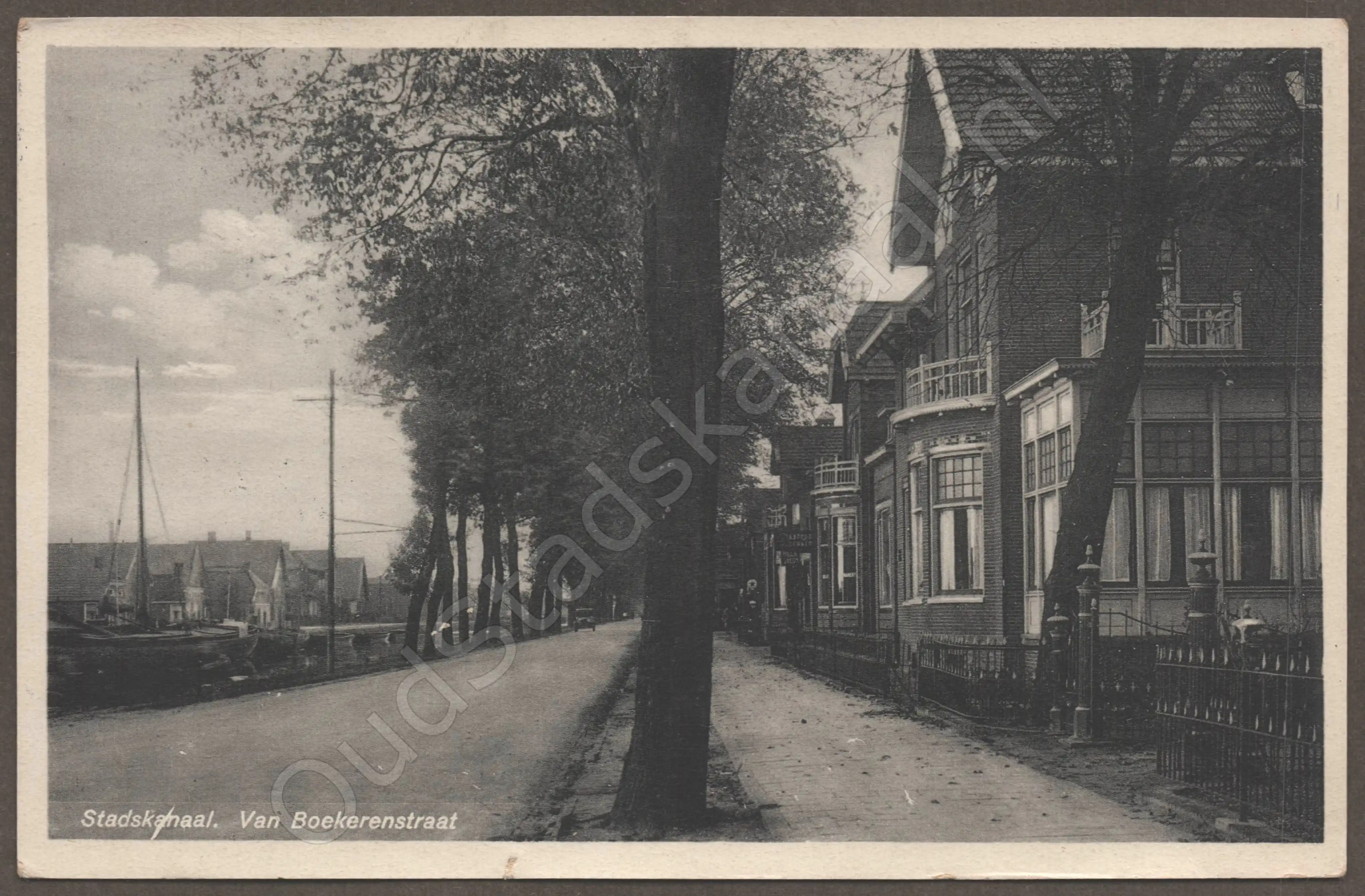 <span id='curid'>5379</span>~Stadskanaal. Van Boekerenstraat (&plusmn;1932)