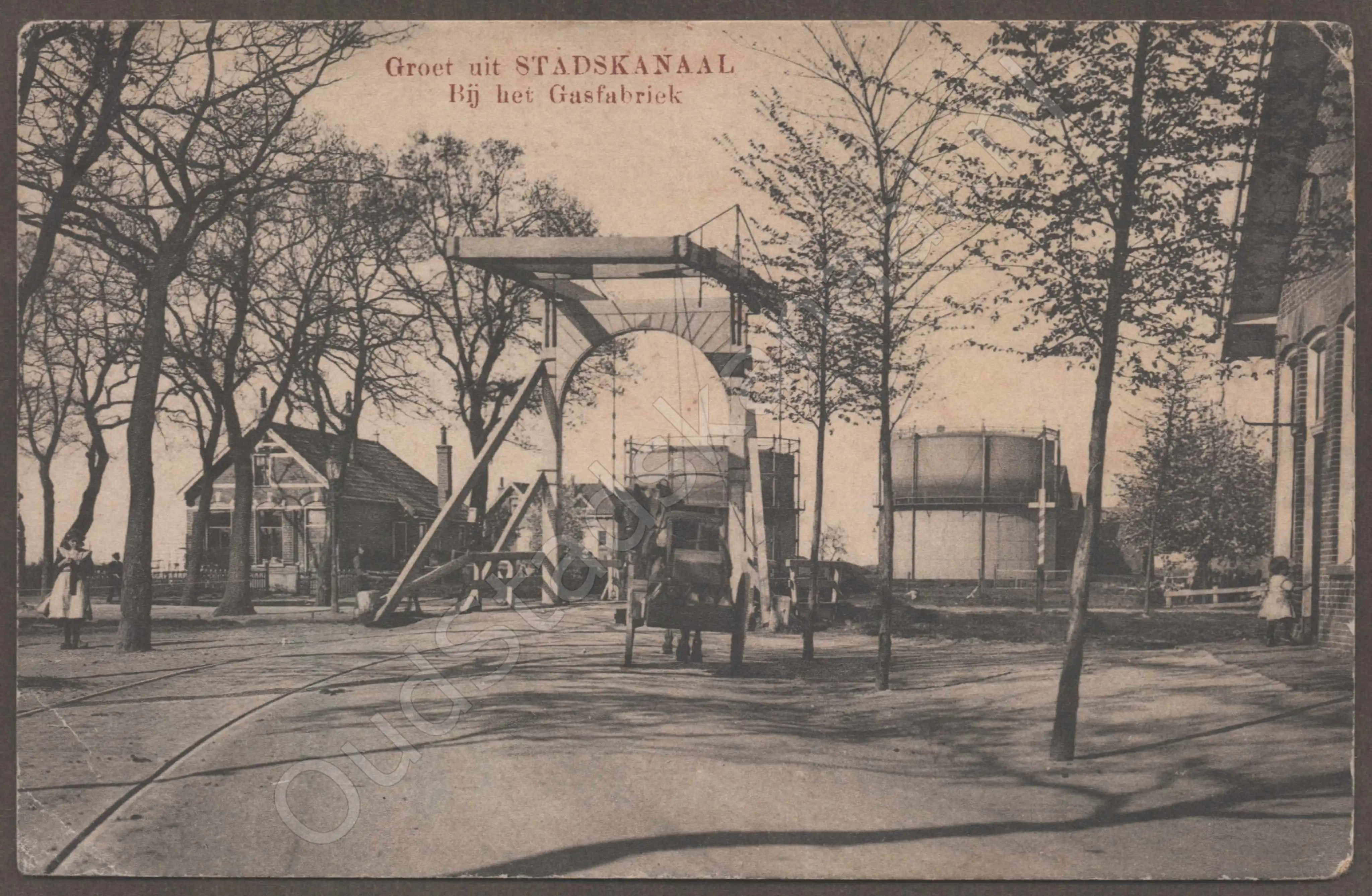 <span id='curid'>7090</span>~Groet uit STADSKANAAL - Bij het Gasfabriek (&plusmn;1910)