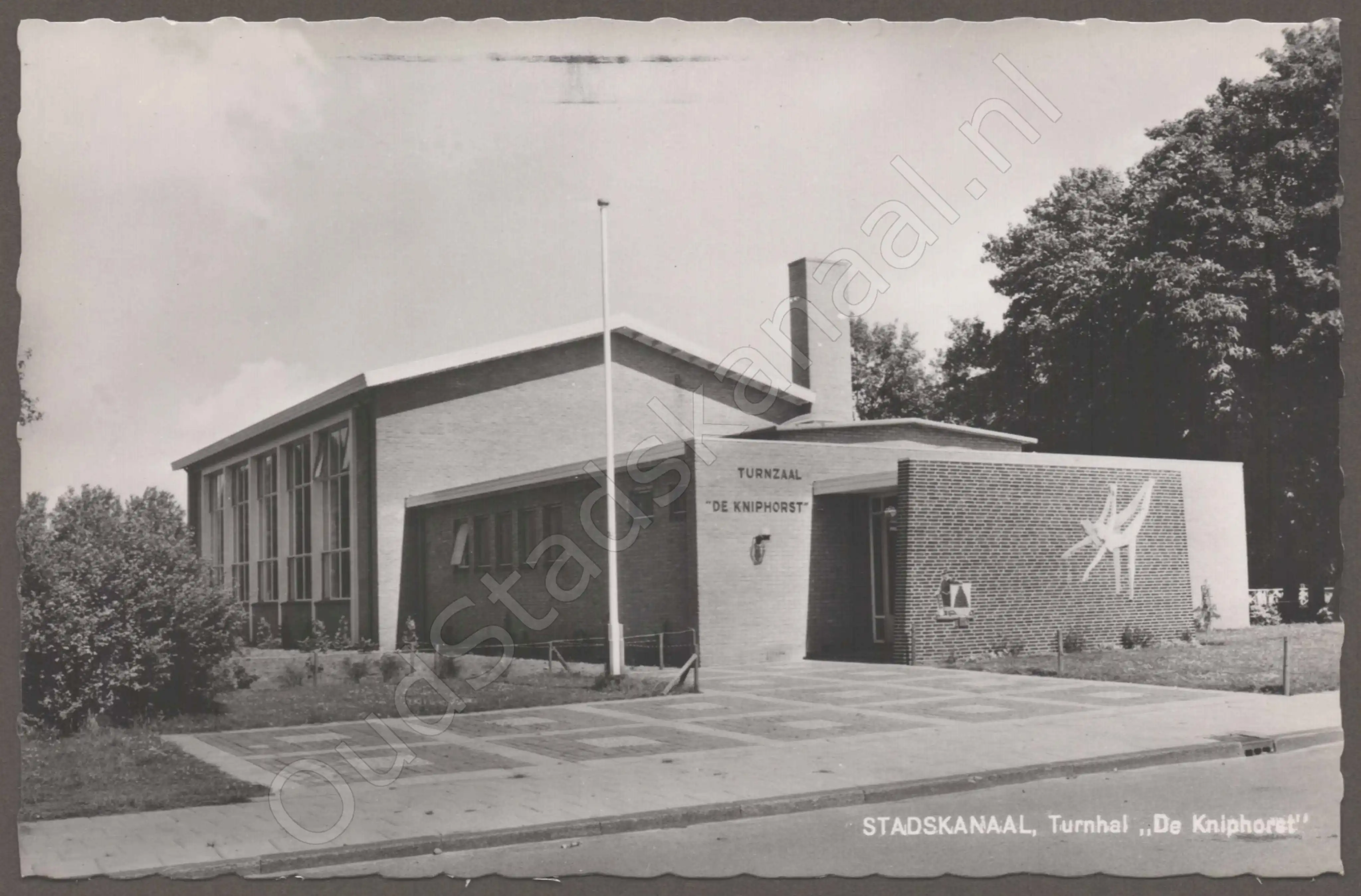 <span id='curid'>7741</span>~STADSKANAAL, Turnhal "De Kniphorst" (&plusmn;1967)