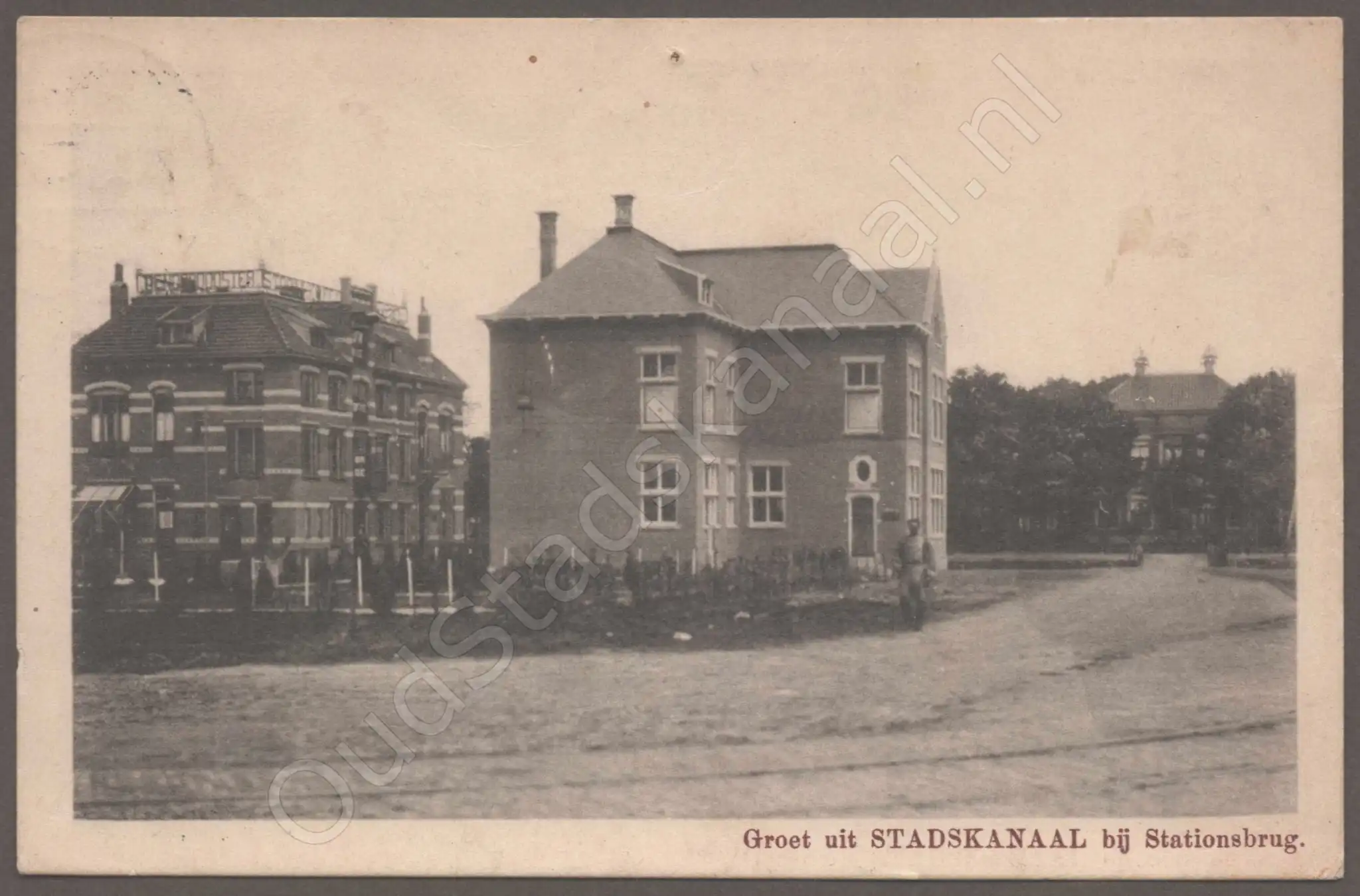 <span id='curid'>7766</span>~Groet uit STADSKANAAL bij Stationsbrug. (&plusmn;1913)
