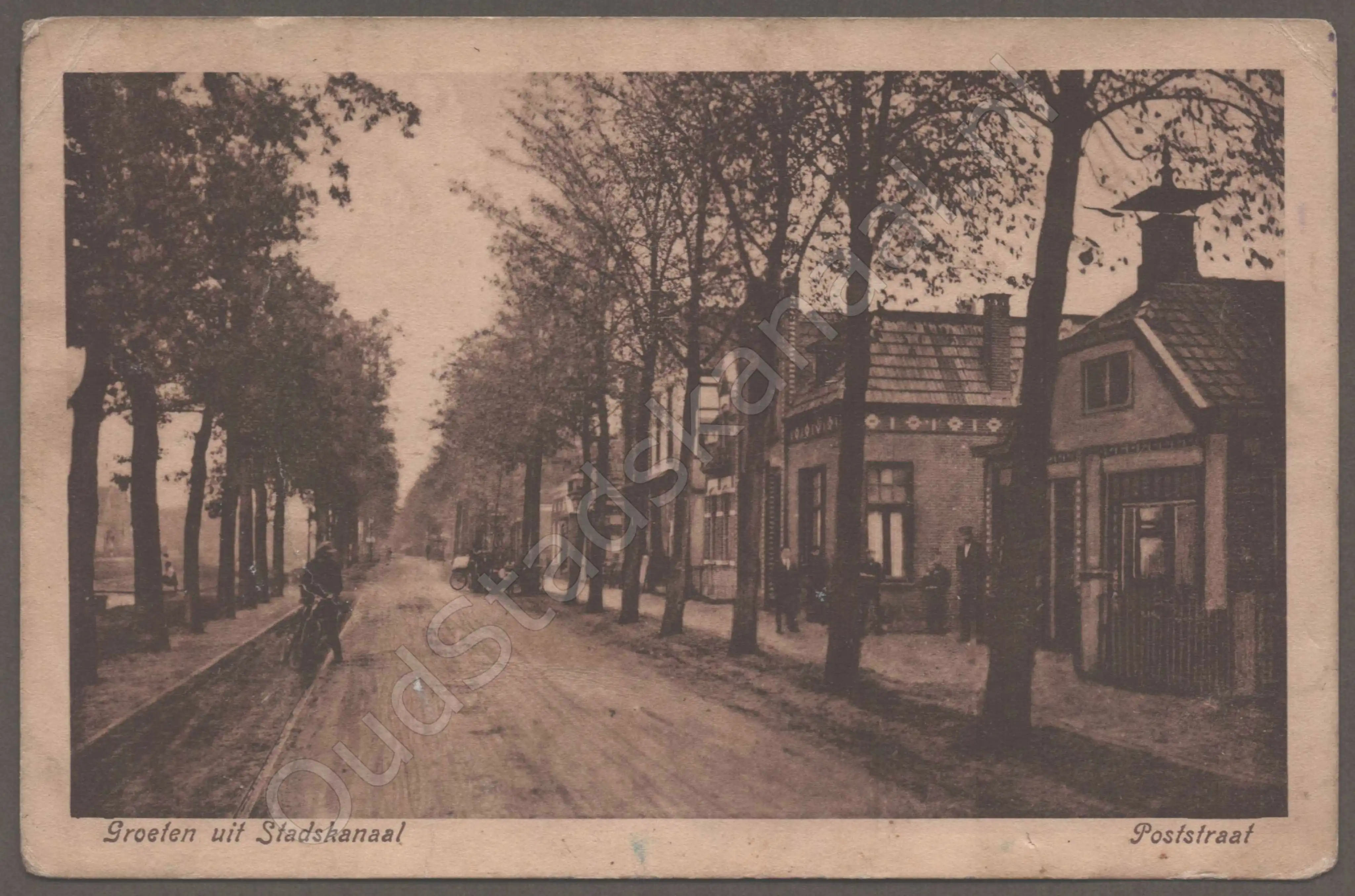 <span id='curid'>7782</span>~Groeten uit Stadskanaal - Poststraat (&plusmn;1928)