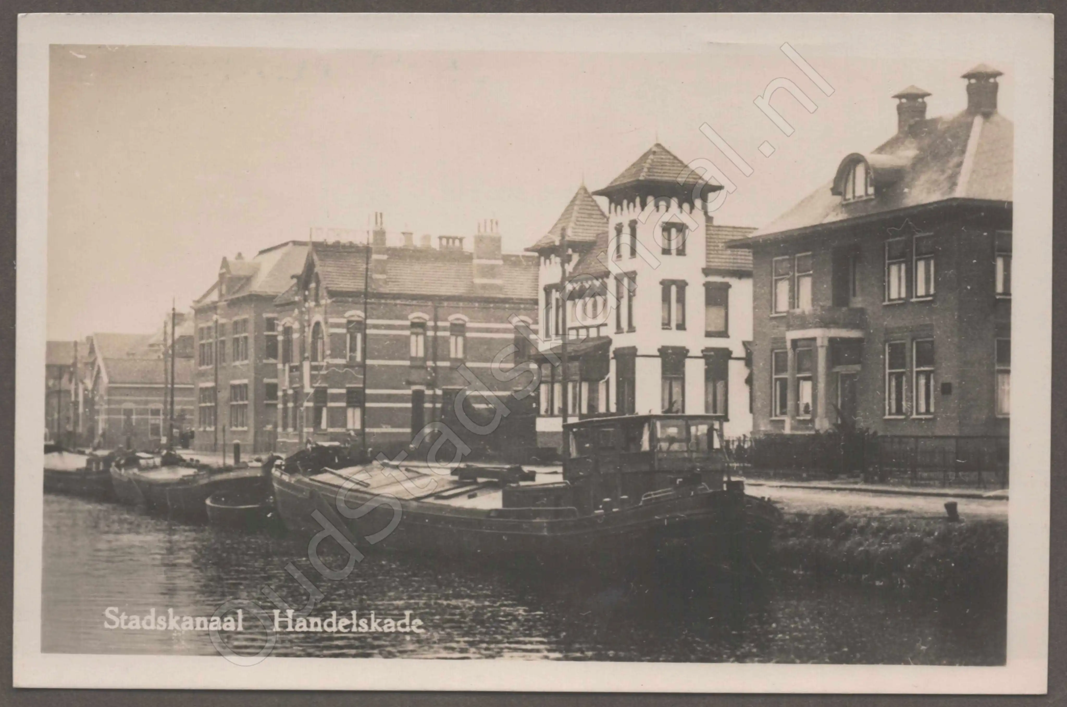 <span id='curid'>8105</span>~Stadskanaal Handelskade (&plusmn;1942)
