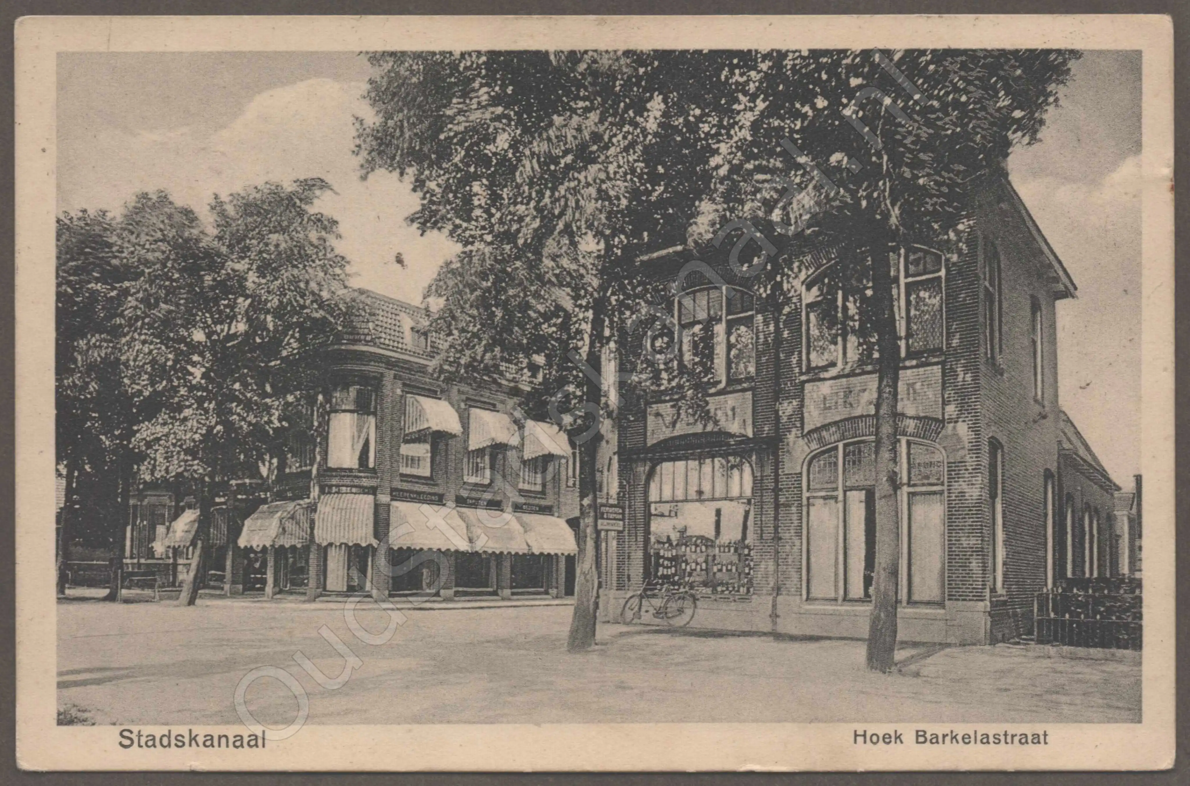 <span id='curid'>8510</span>~Stadskanaal - Hoek Barkelastraat (&plusmn;1927)