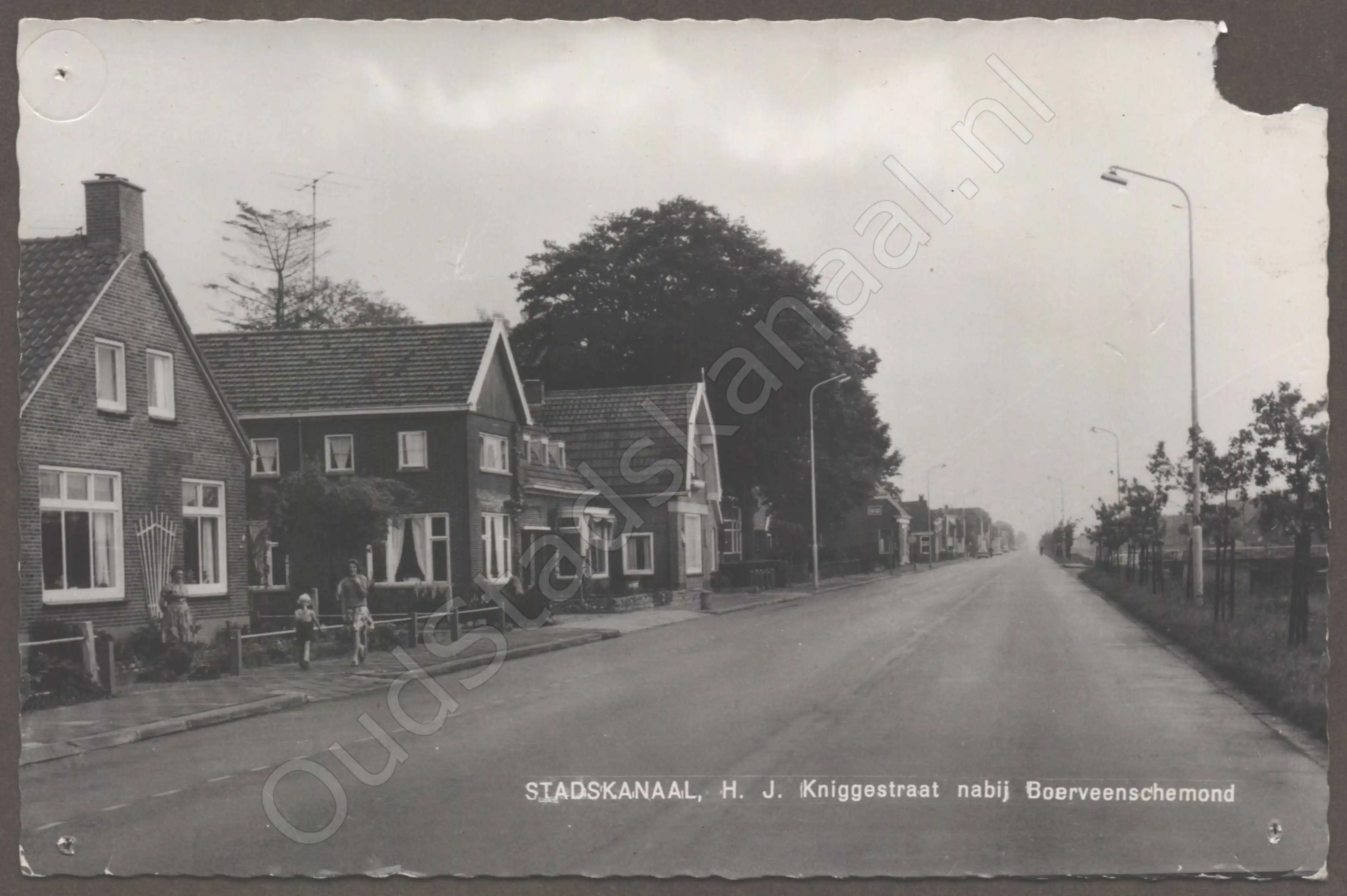 <span id='curid'>8518</span>~STADSKANAAL, H. J. Kniggestraat nabij Boerveenschemond (&plusmn;1963)