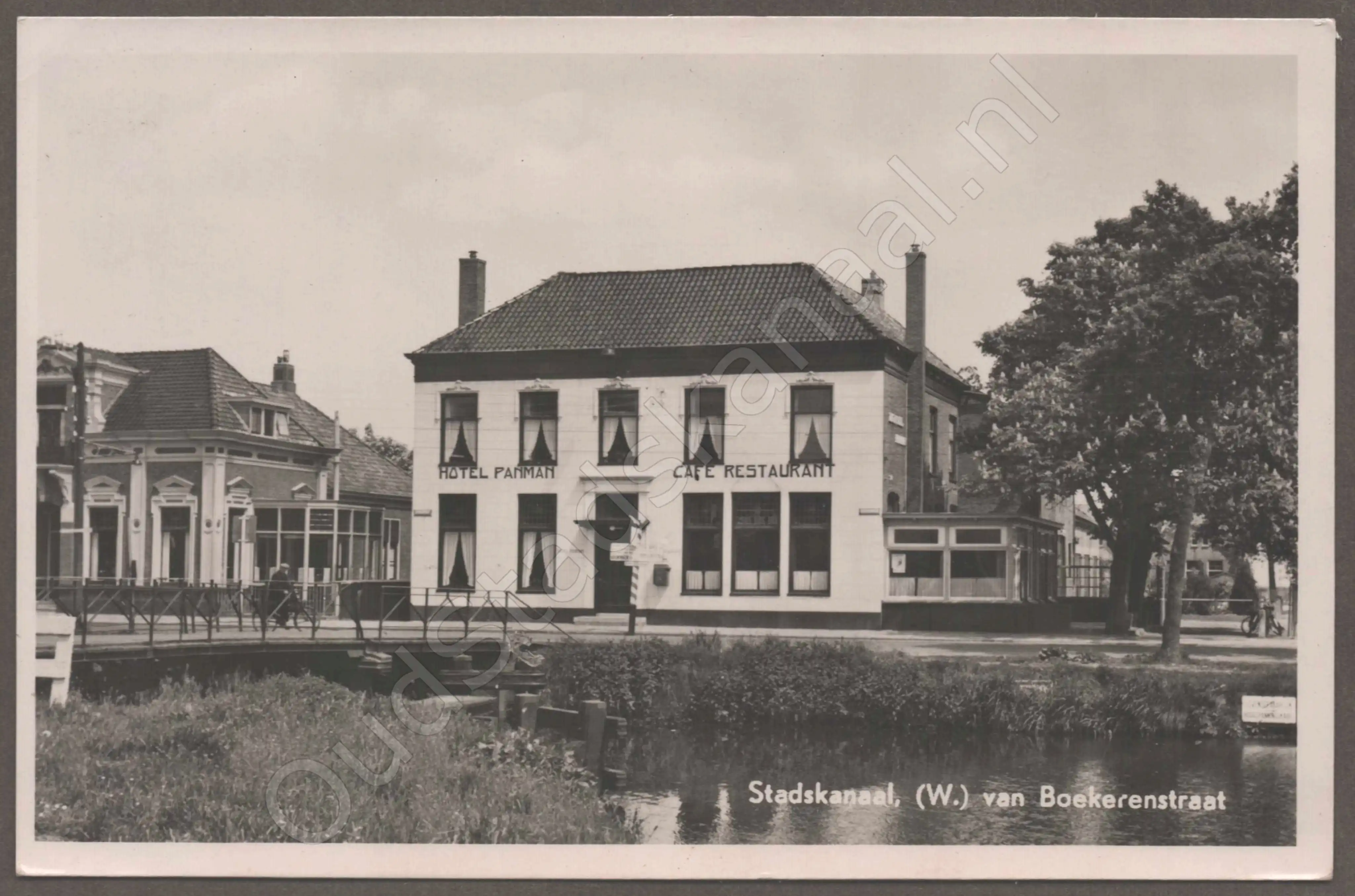 <span id='curid'>8519</span>~Stadskanaal, (W.) van Boekerenstraat (&plusmn;1952)