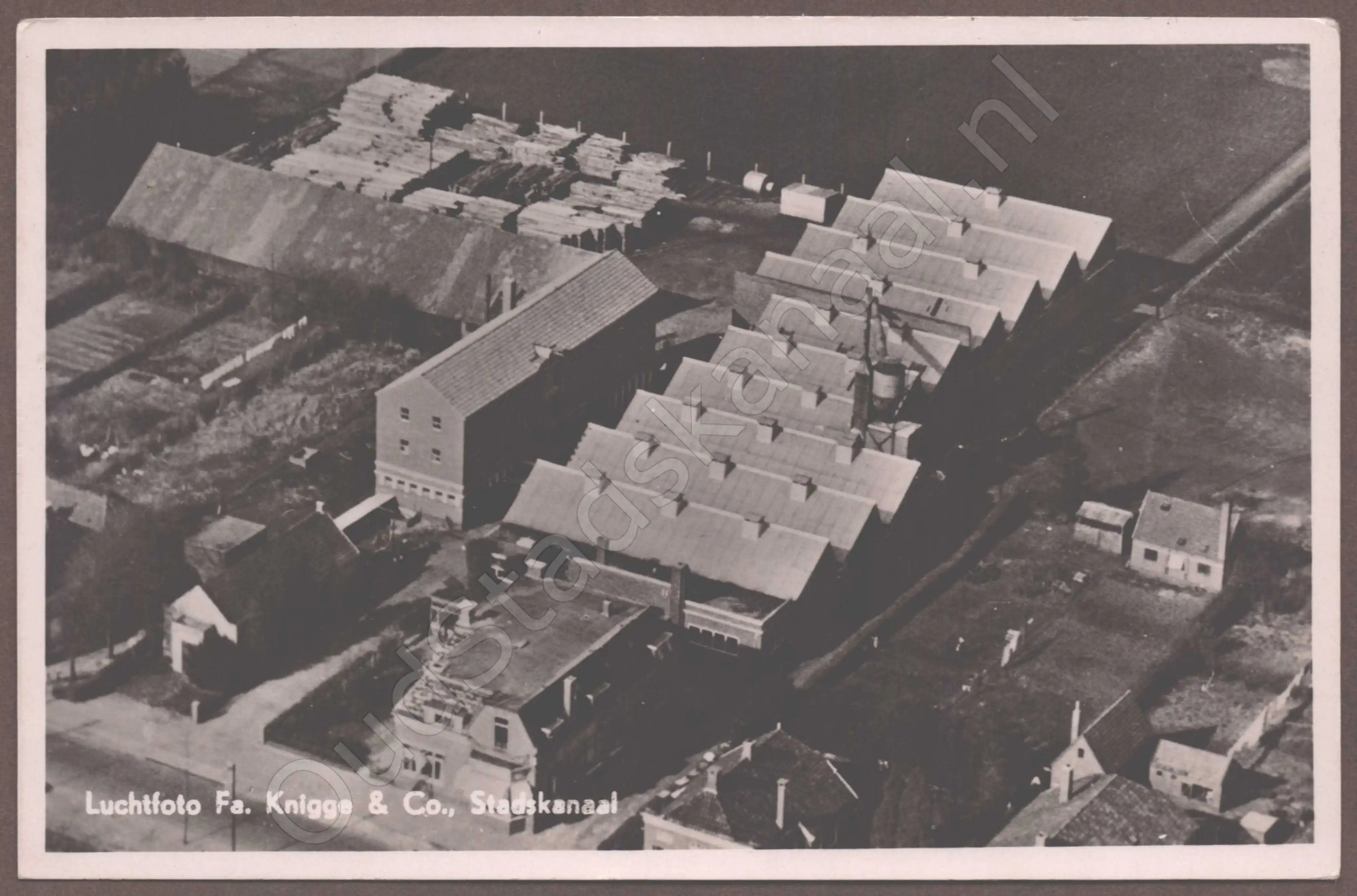 <span id='curid'>9385</span>~Luchtfoto Fa. Knigge & Co., Stadskanaal (&plusmn;1951)