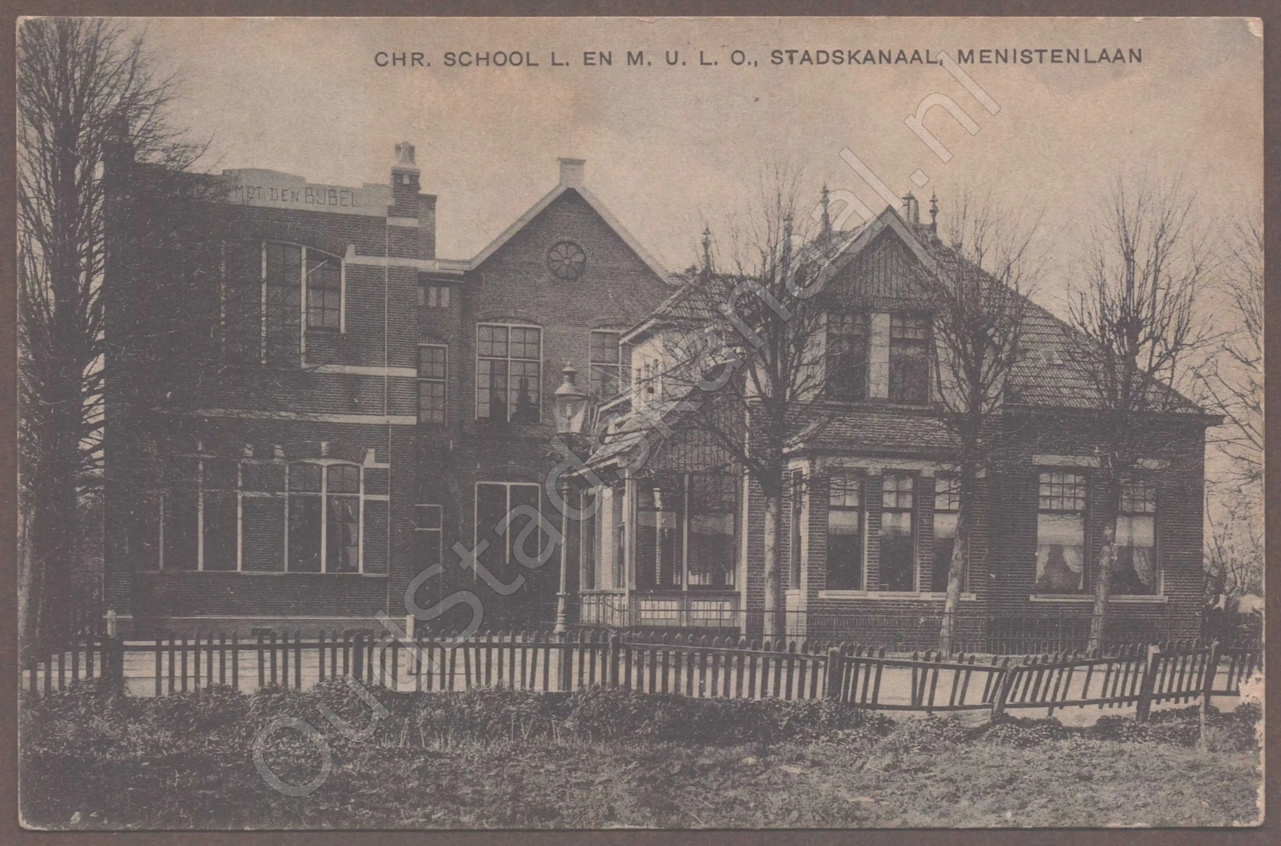 <span id='curid'>9632</span>~CHR. SCHOOL L. EN M. U. L. O., STADSKANAAL, MENISTENLAAN (&plusmn;1924)