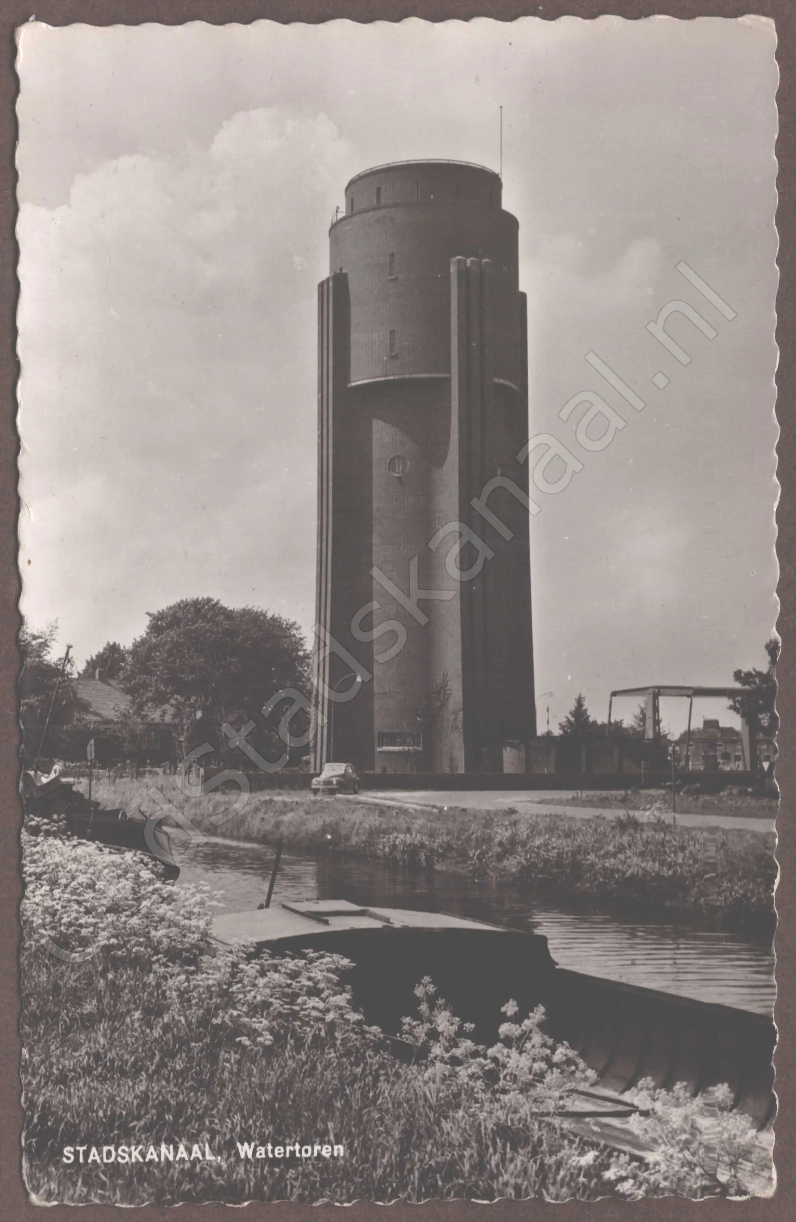 <span id='curid'>9821</span>~STADSKANAAL, Watertoren (&plusmn;1961)